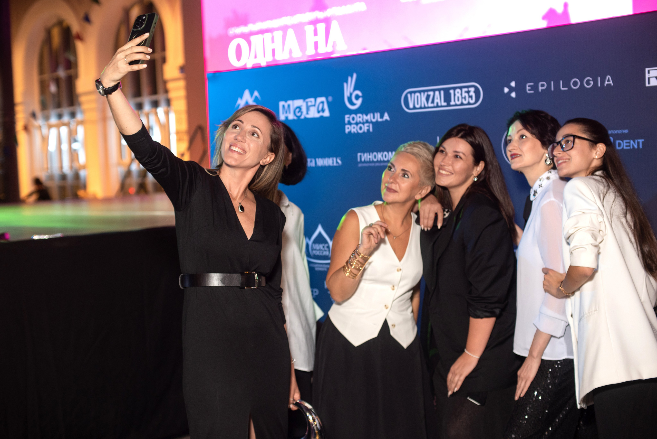 Конкурс красоты ОДНА НА МИЛЛИОН • 2024. Фотограф Элина Брусенцева