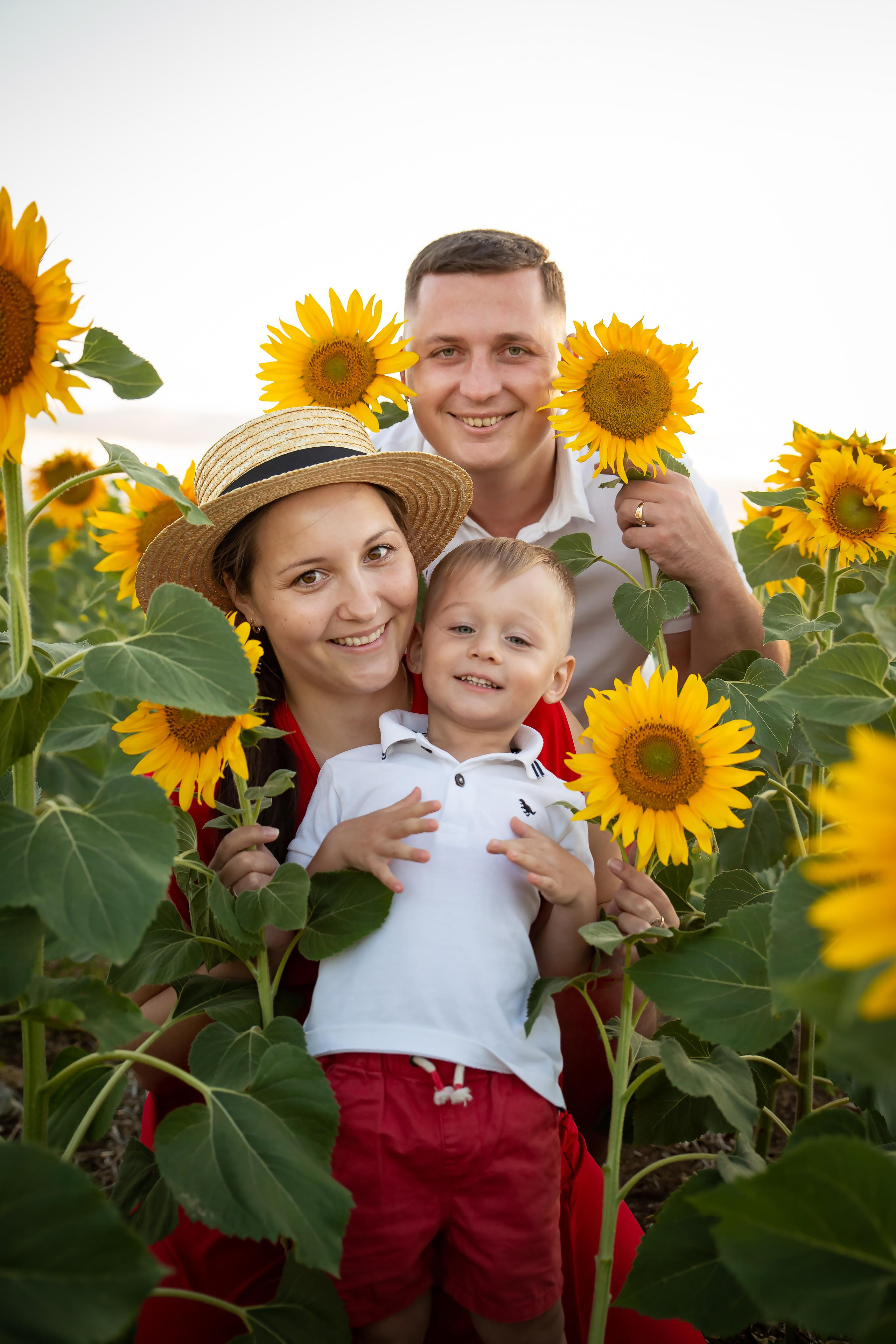 Фотосессия в цветущих полях. Фотограф в Феодосии Наталья Булгакова