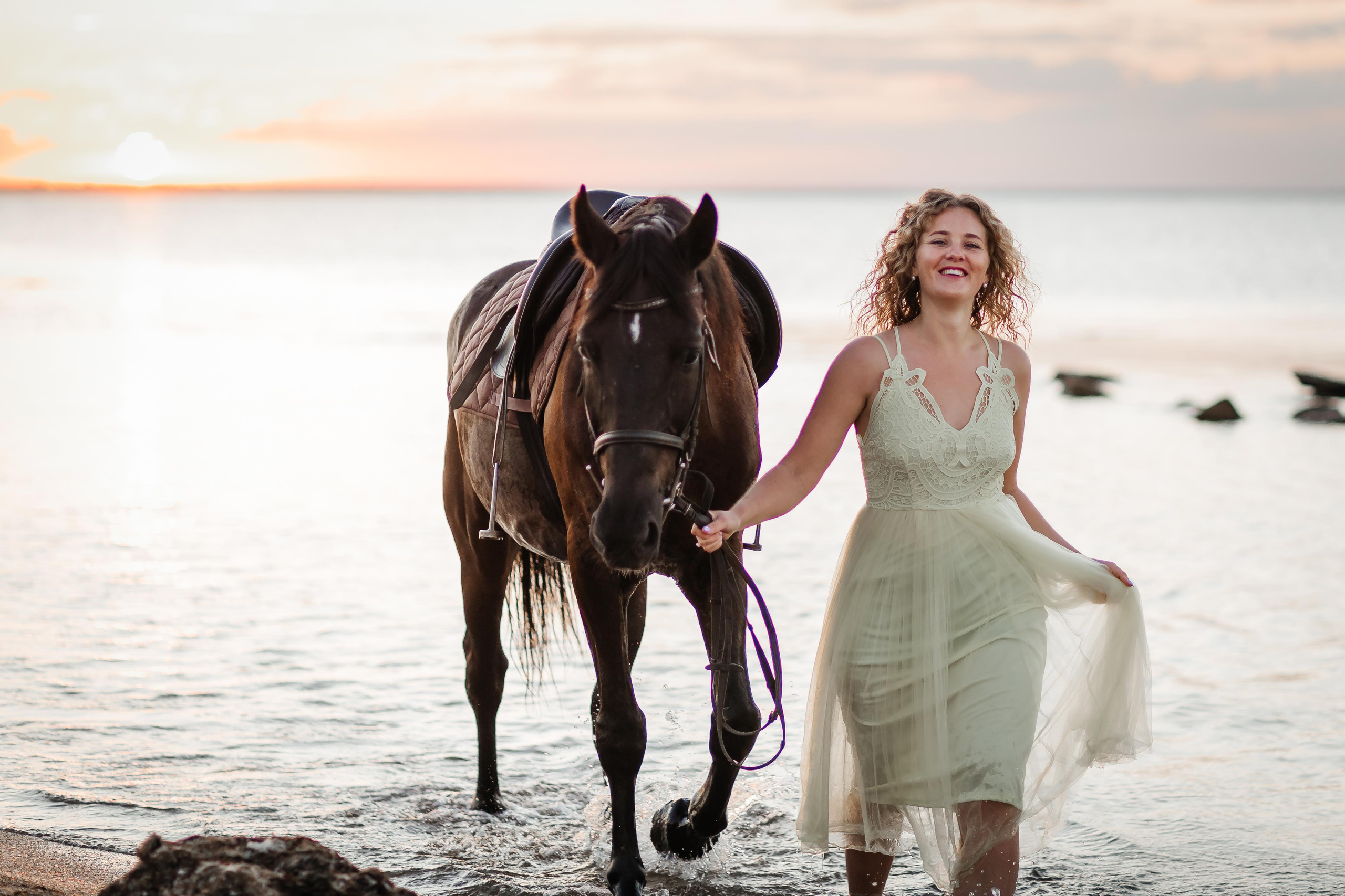 Фотосессия на море с лошадью. Фотограф в Феодосии Наталья Булгакова