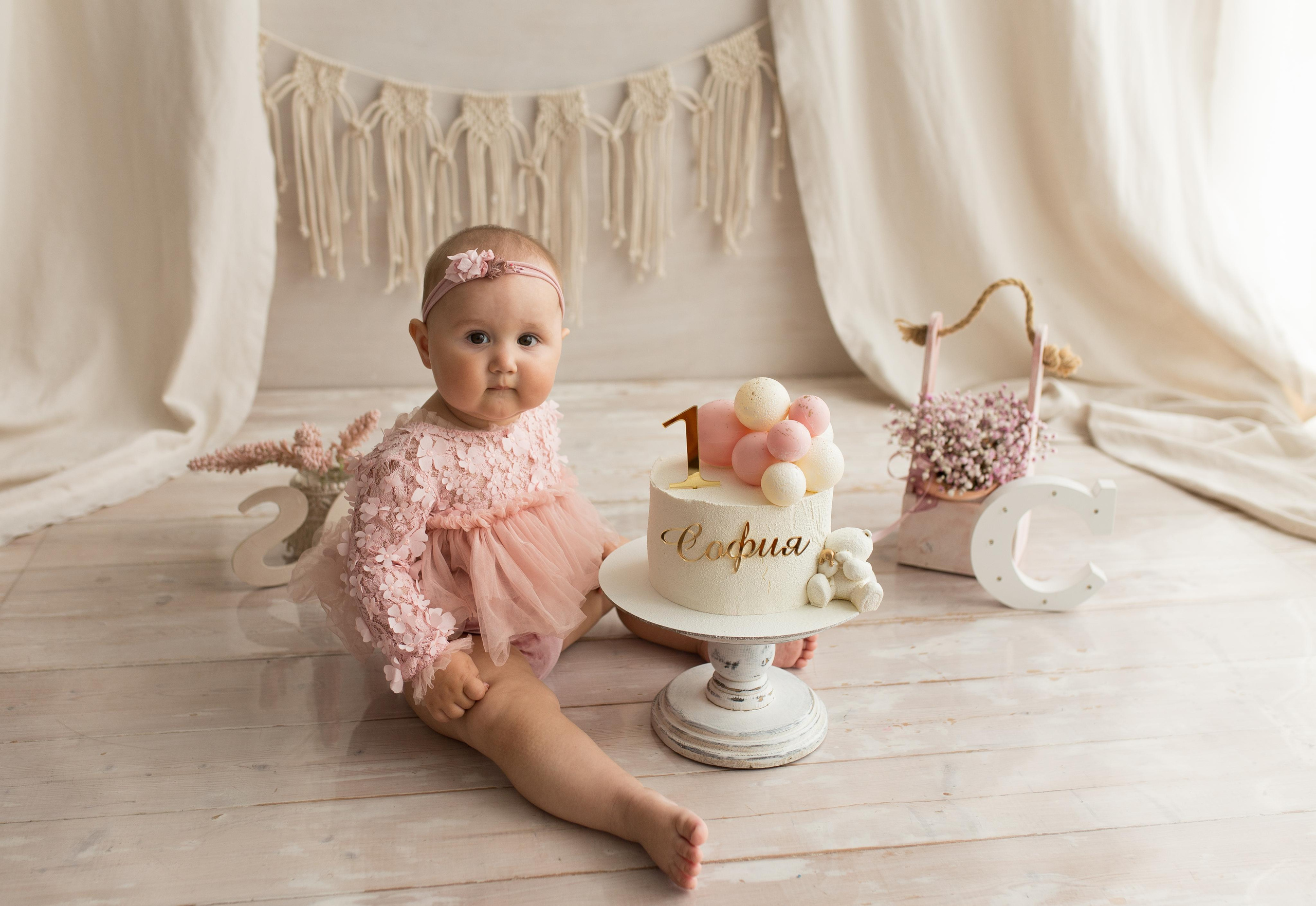 Фотосессия крушение торта в Казани. Фотограф новорождённых малышей и детский фотограф В Казани Лана Максим