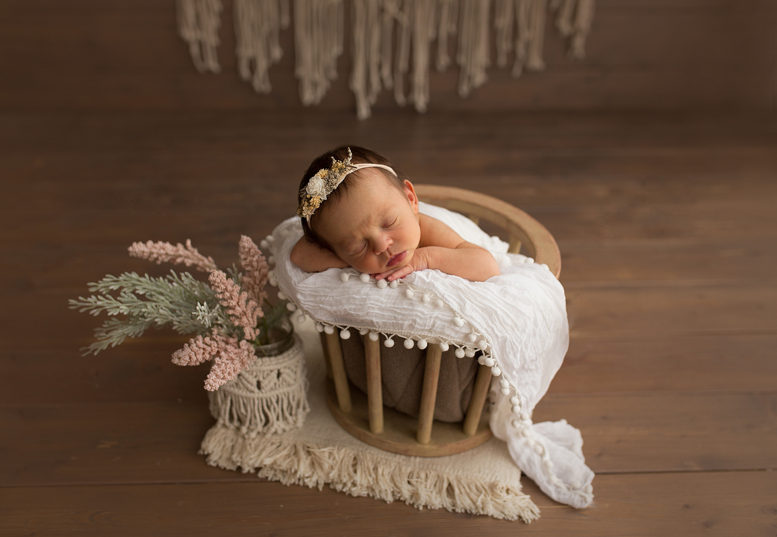 Фотосессия новорождённого. Фотограф новорождённых малышей и детский фотограф В Казани Лана Максим