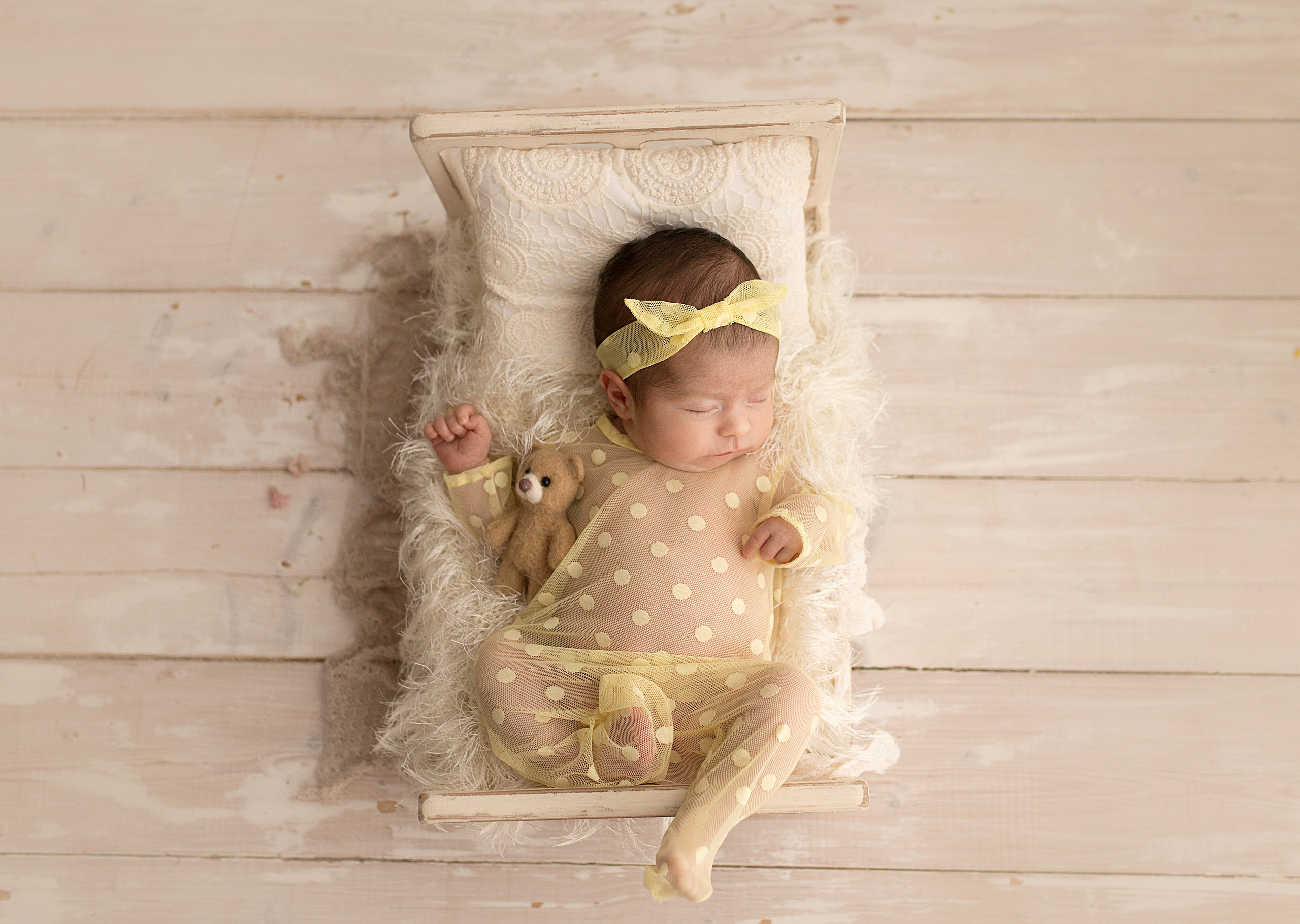 Фотосессия новорождённого. Фотограф новорождённых малышей и детский фотограф В Казани Лана Максим