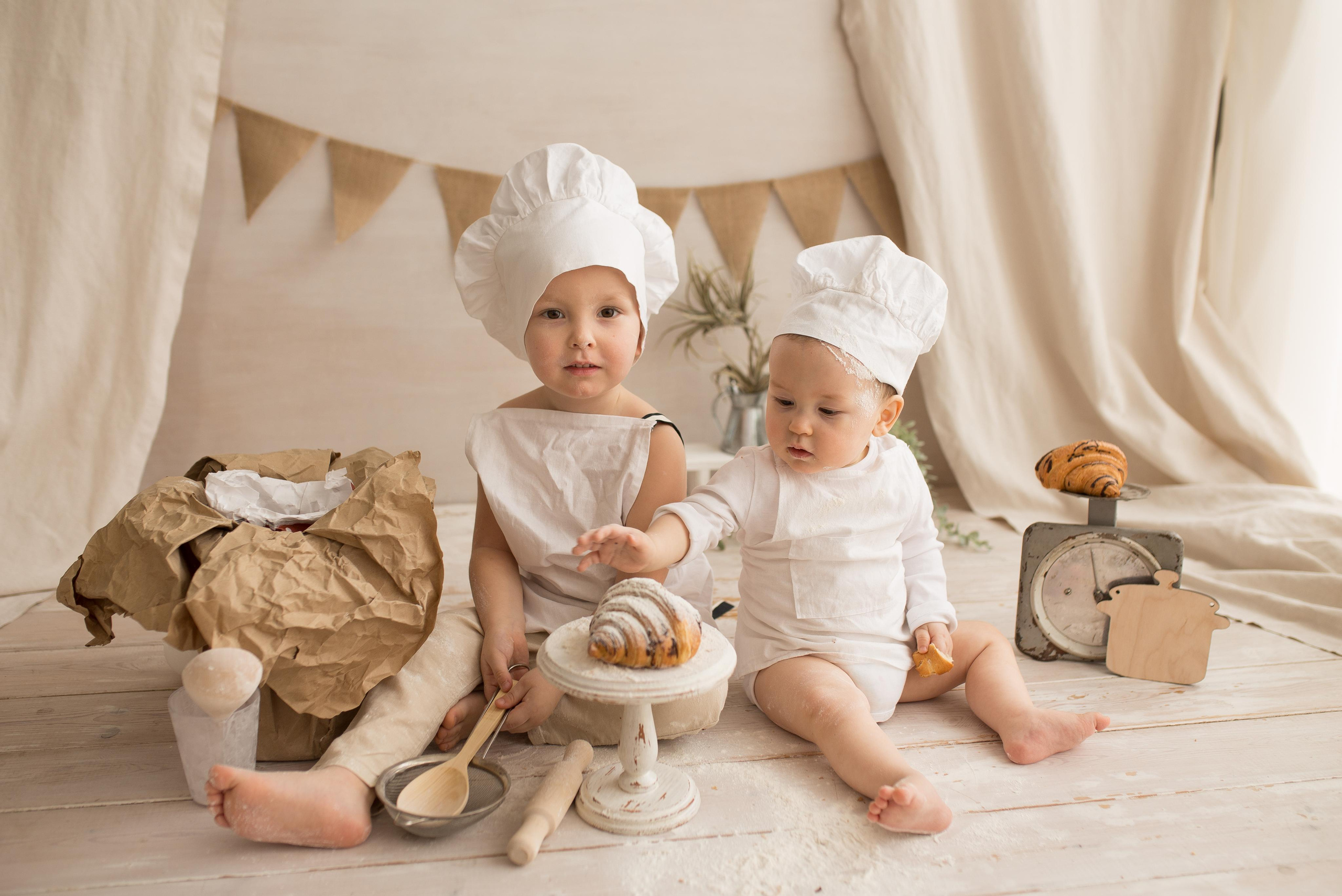 Фотосессия крушение торта в Казани. Фотограф новорождённых малышей и детский фотограф В Казани Лана Максим