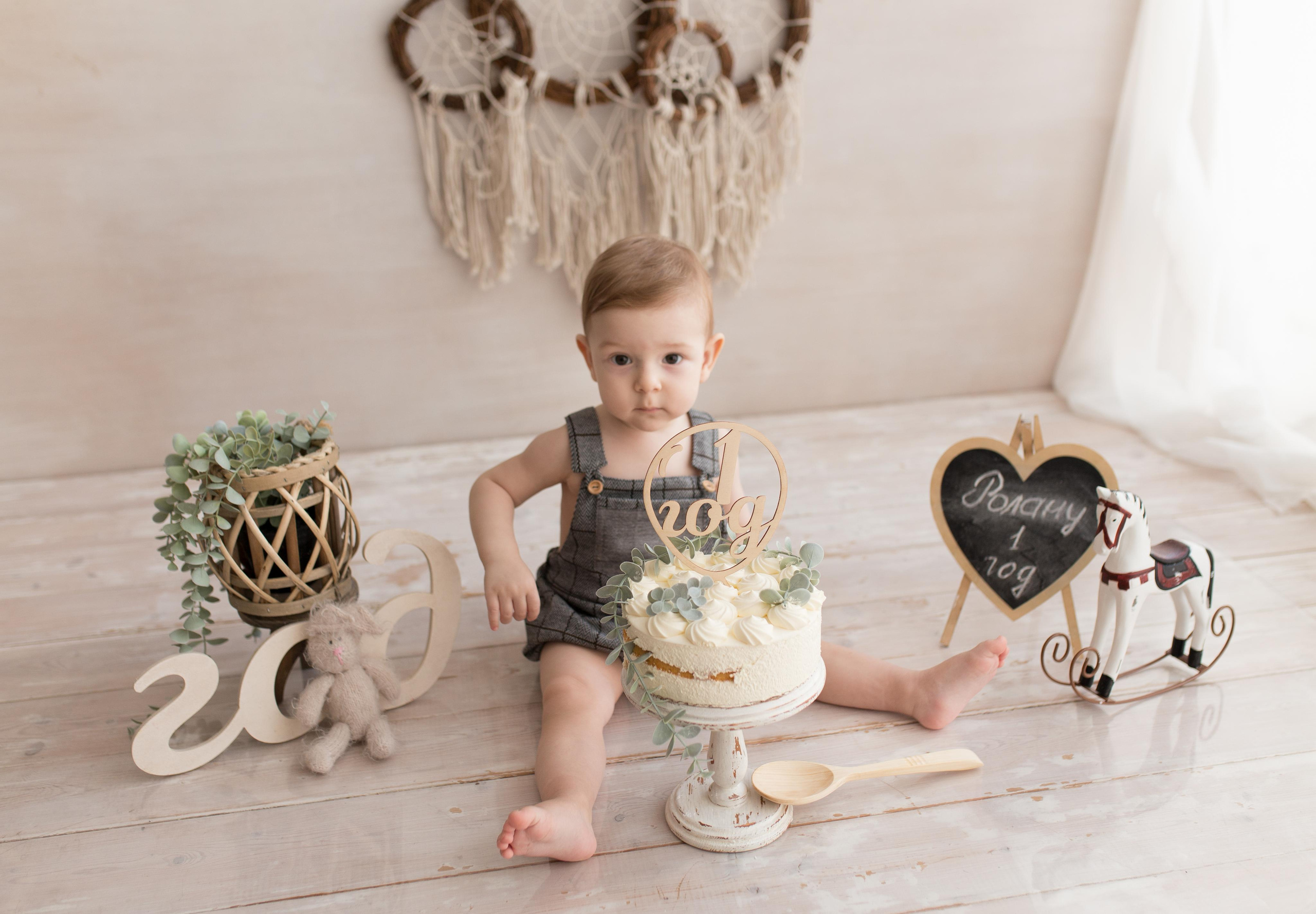 Фотосессия крушение торта в Казани. Фотограф новорождённых малышей и детский фотограф В Казани Лана Максим