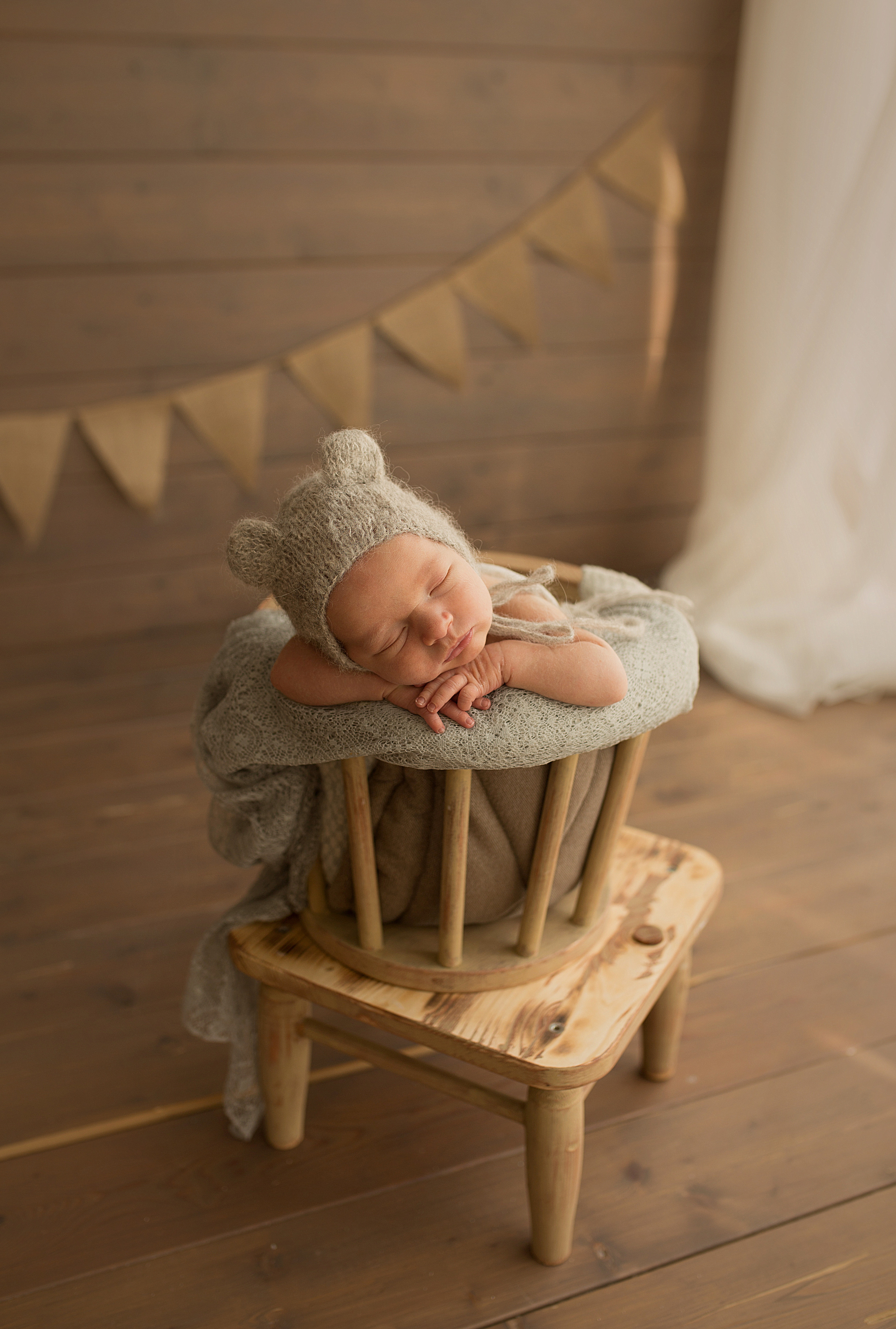 Фотосессия новорождённого. Фотограф новорождённых малышей и детский фотограф В Казани Лана Максим