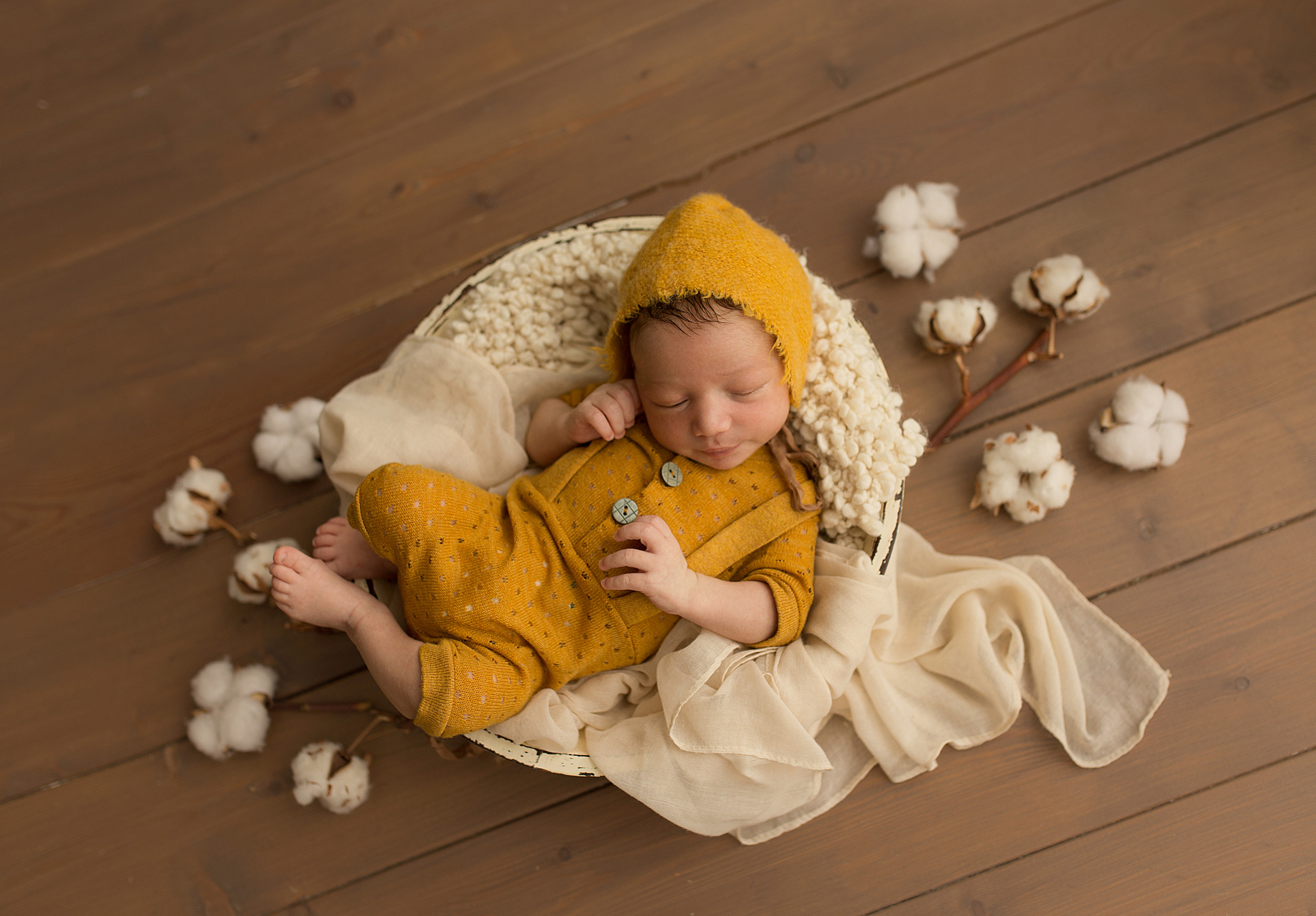 Фотосессия новорождённого. Фотограф новорождённых малышей и детский фотограф В Казани Лана Максим