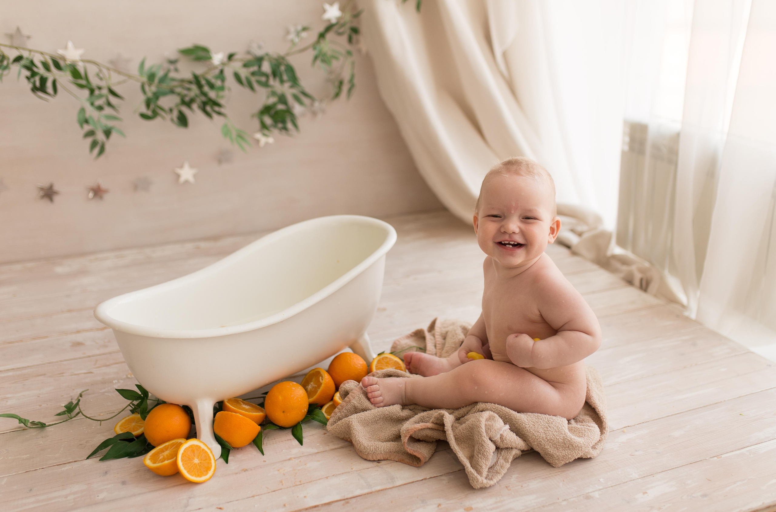 Фотосессия крушение торта в Казани. Фотограф новорождённых малышей и детский фотограф В Казани Лана Максим