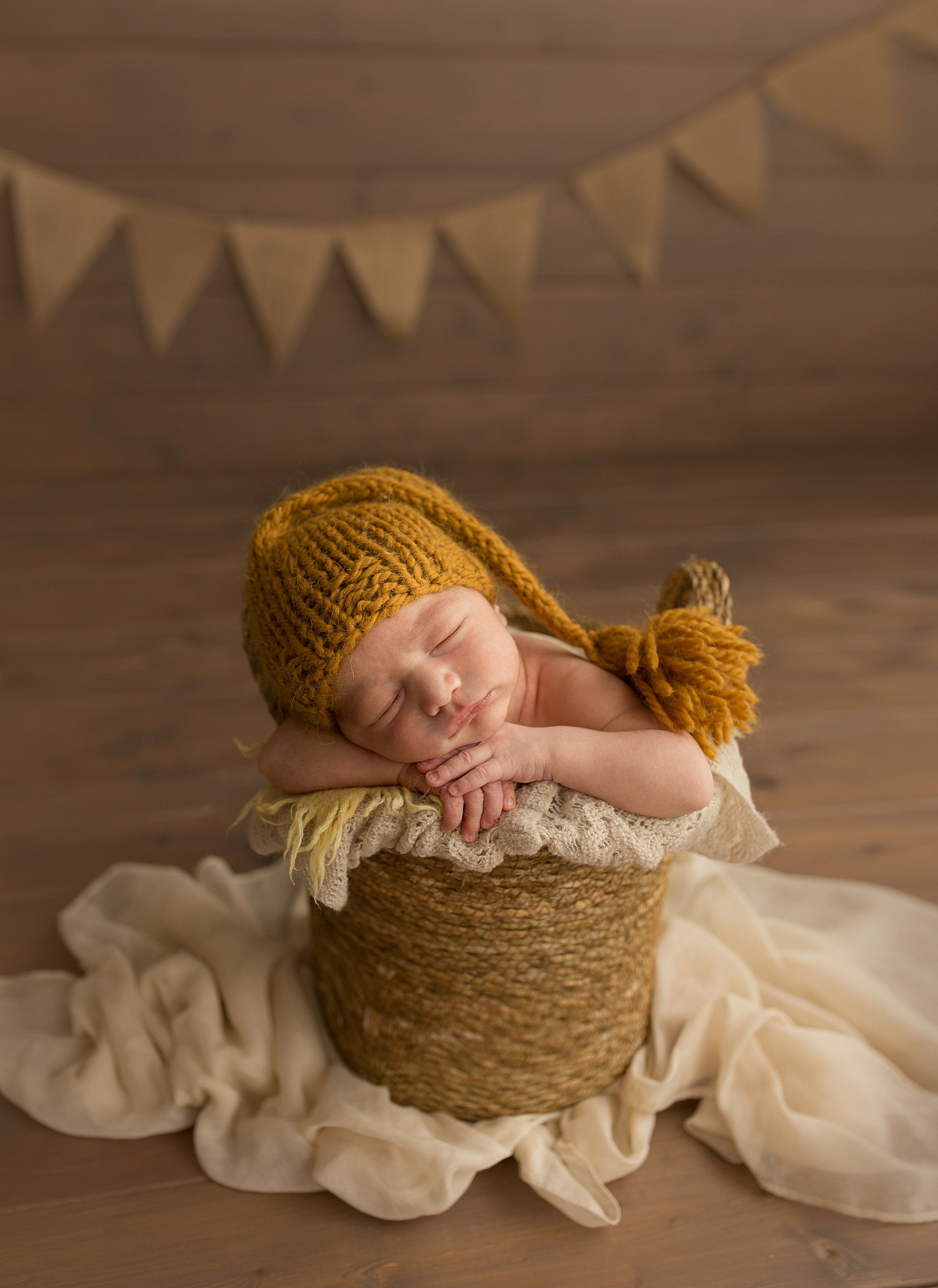 Фотосессия новорождённого. Фотограф новорождённых малышей и детский фотограф В Казани Лана Максим