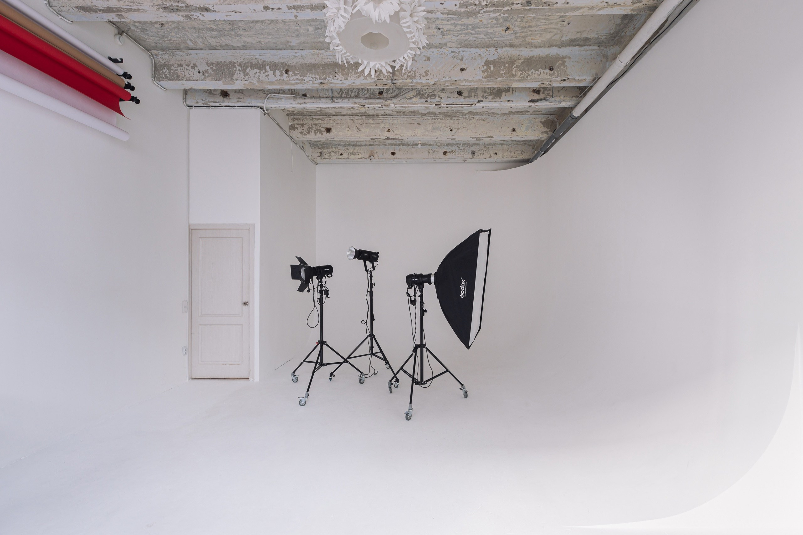 Студия Фэмили зал Лайт, 1500 руб. в час. Классный фотограф Красноярска Васильева Ирина