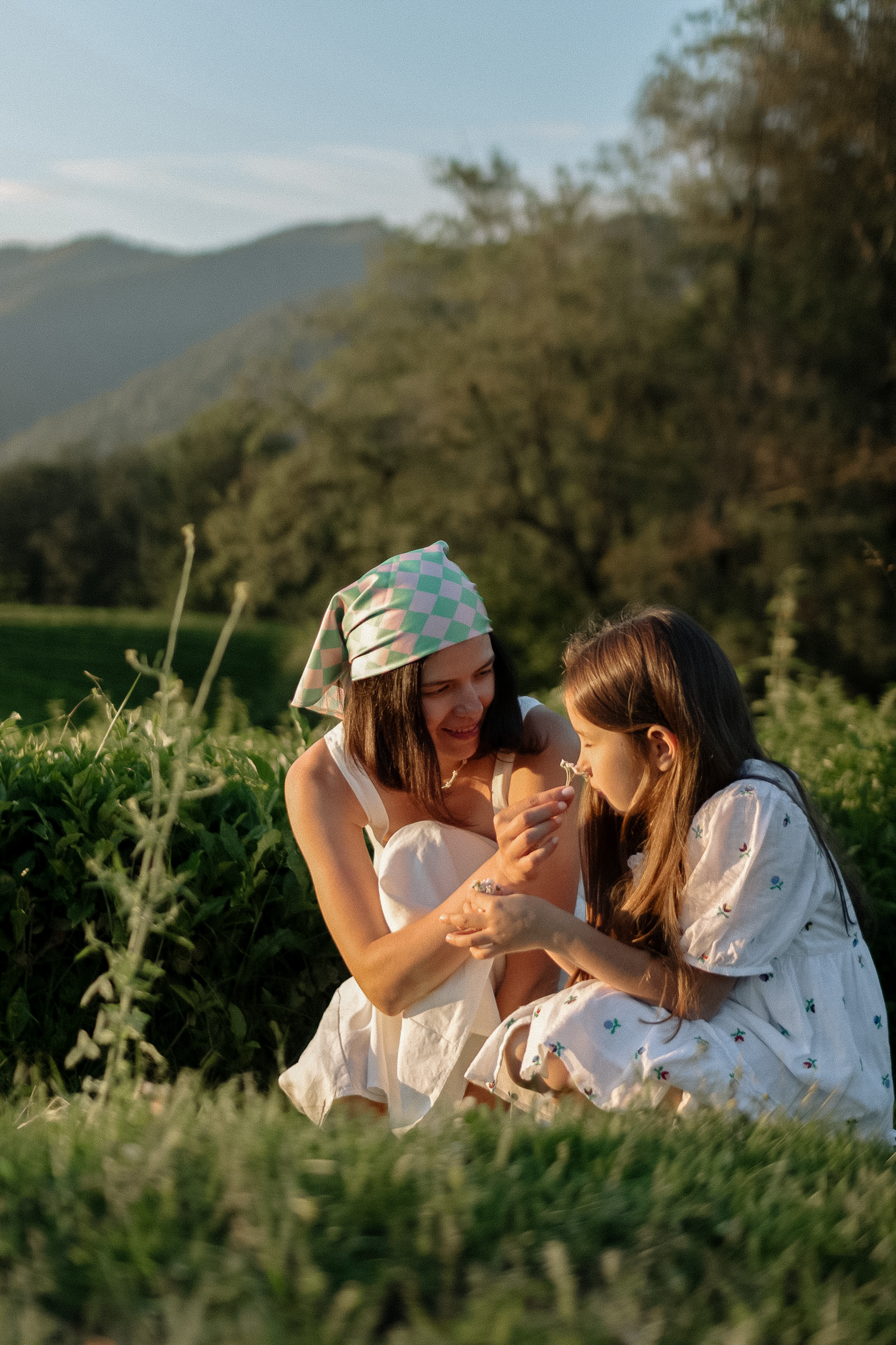 Albina & Amira. Photographer Elizaveta Samokrutova