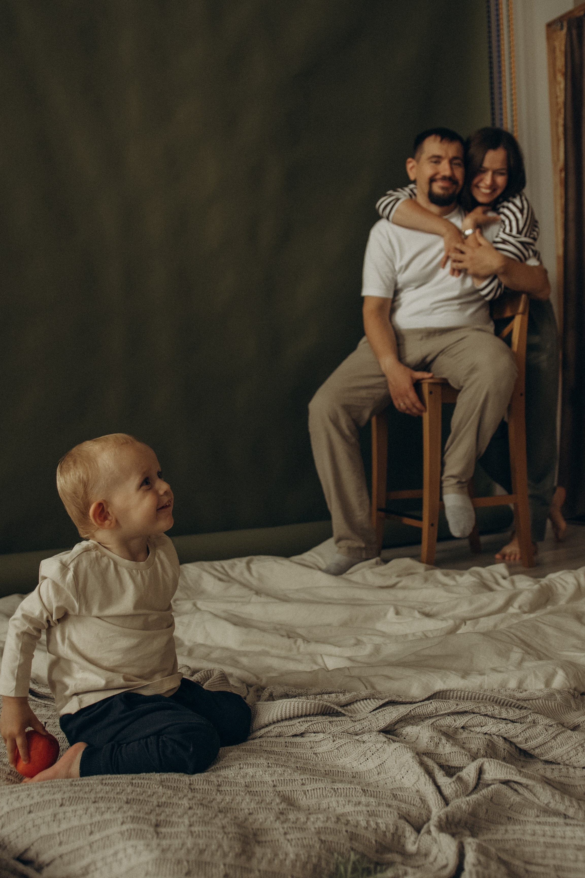 Ярослав и яблоки. Гаврилова Настя семейный фотограф lifestyle в Москве