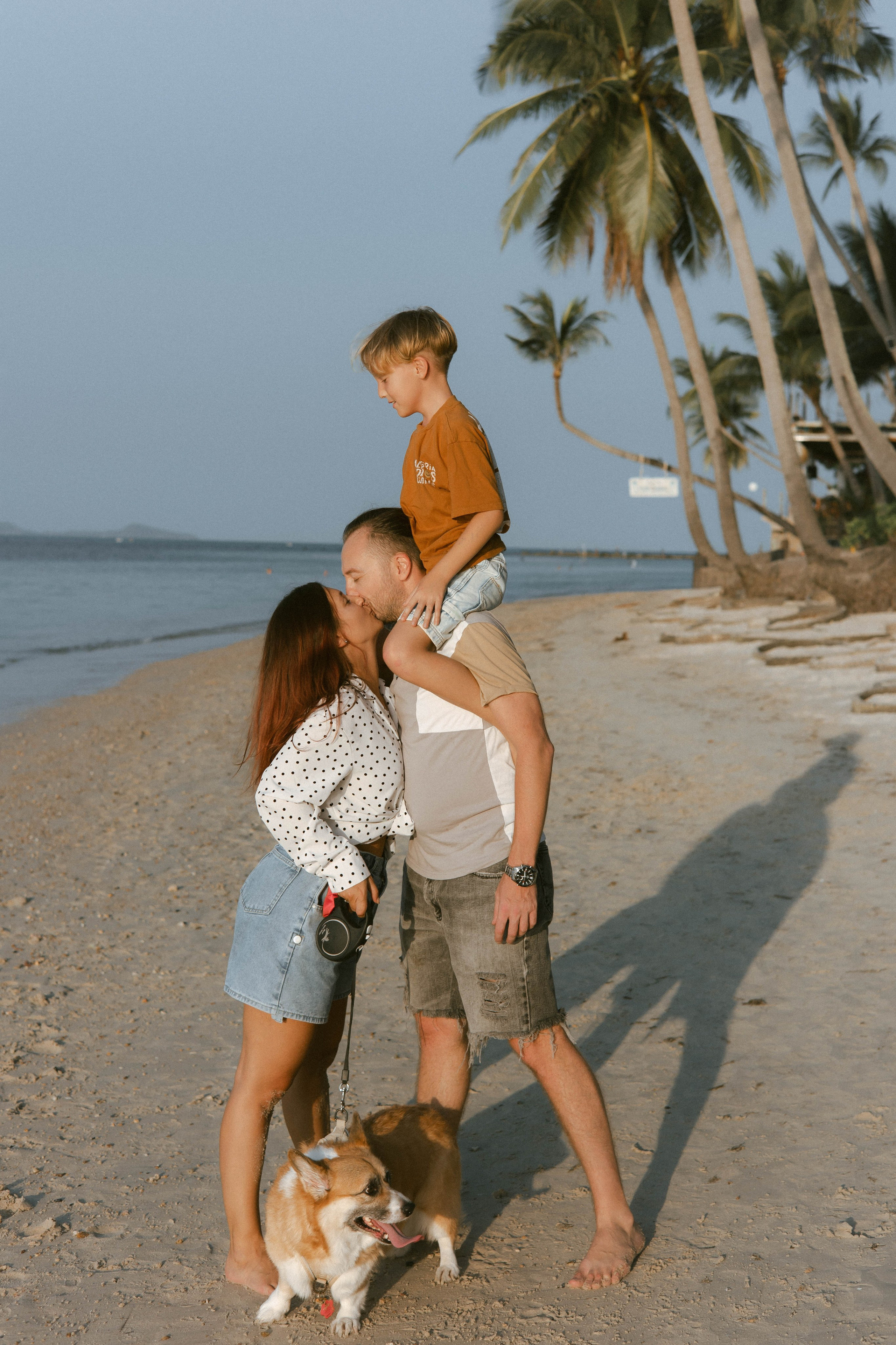 Алиса с семьей / Самуи. Семейный и детский фотограф в Москве Анастасия Каипова