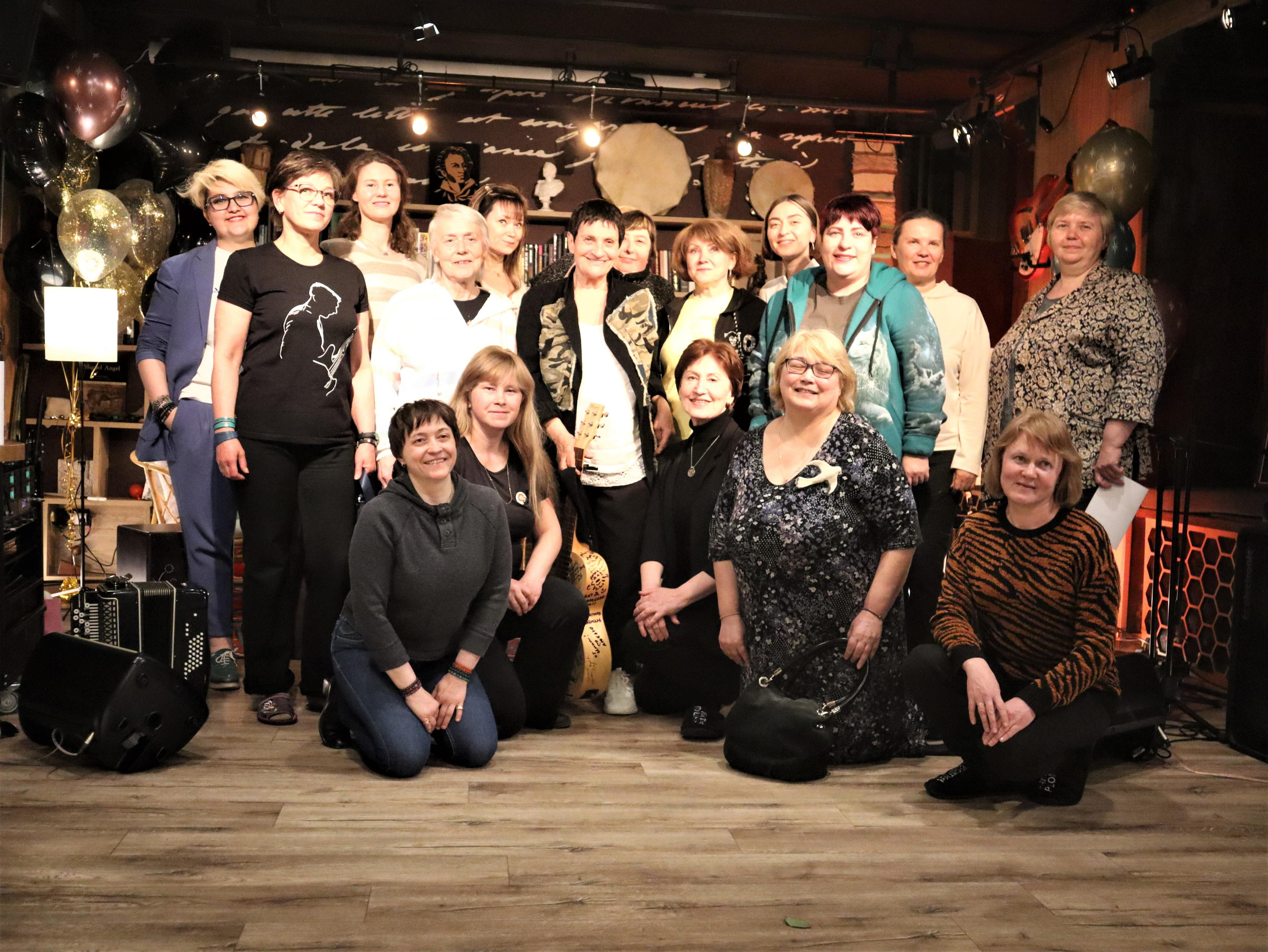 НеКонцерт Кати Шимилевой в арт-пространстве «Пушкин Рядом». Позитивный контент-фотограф в Санкт-Петербурге Мария Устинова