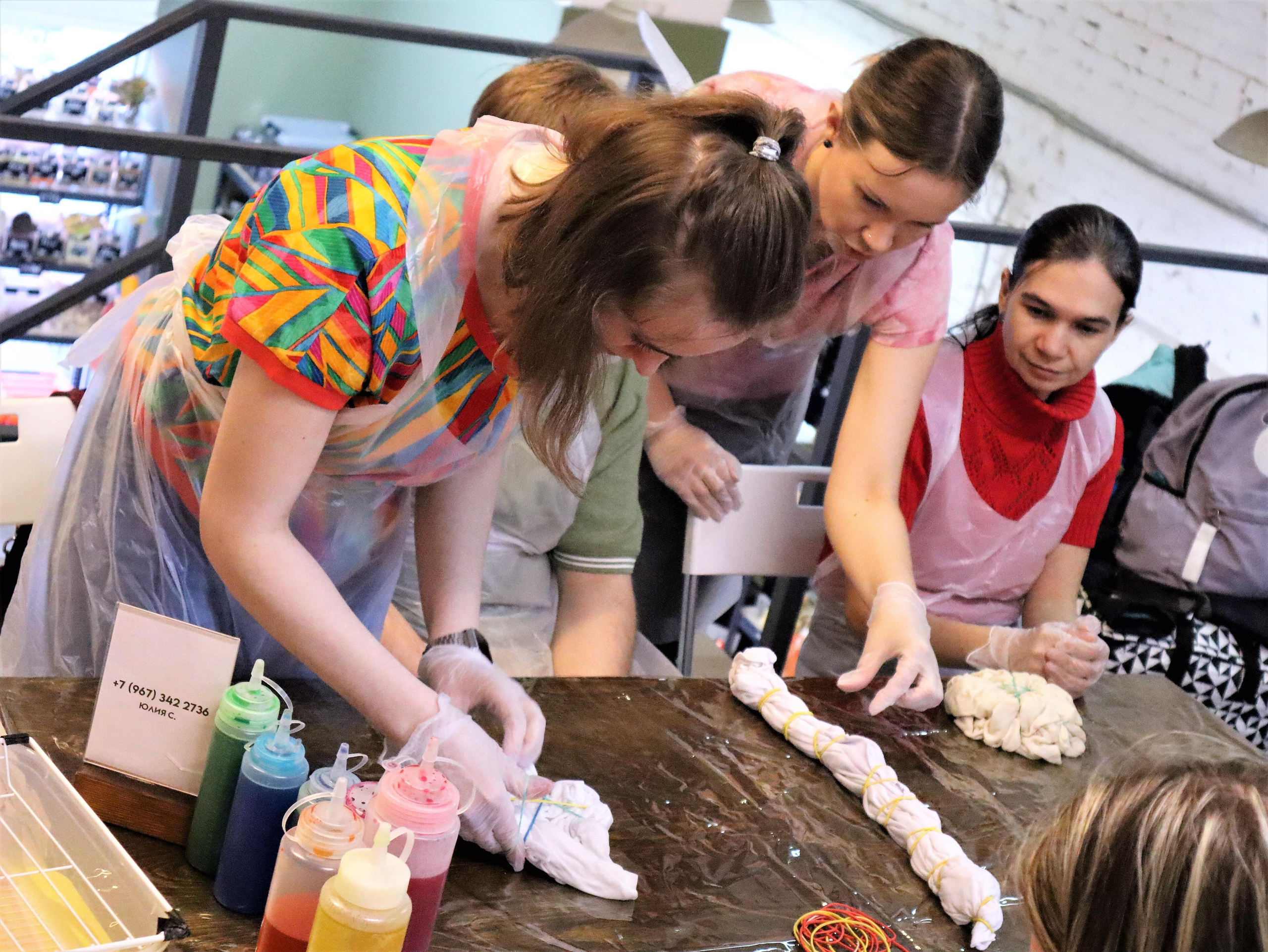 Мастер-класс по Тай-Дай. Позитивный контент-фотограф в Санкт-Петербурге Мария Устинова