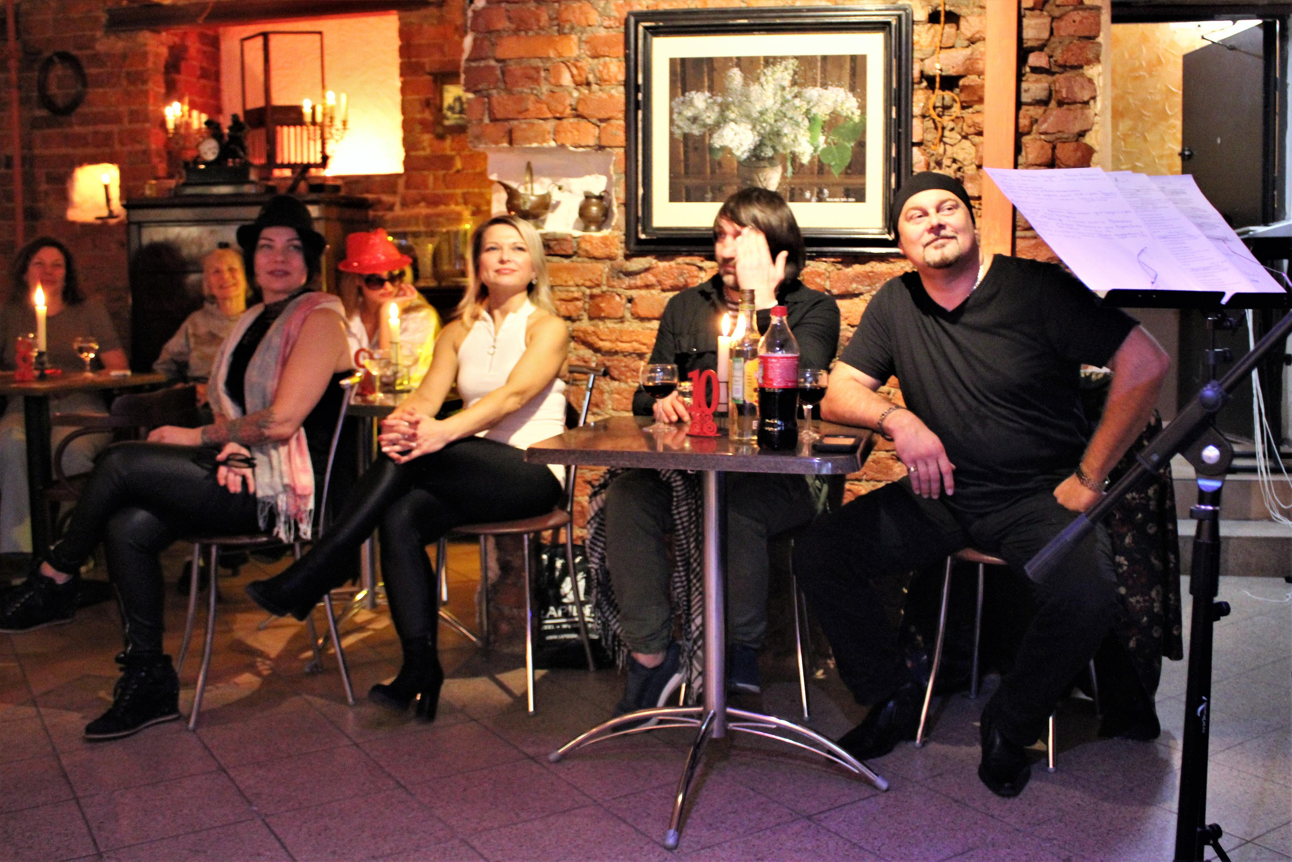 Вечеринка Белла Чао в Арт Лофте Прайд. Позитивный контент-фотограф в Санкт-Петербурге Мария Устинова