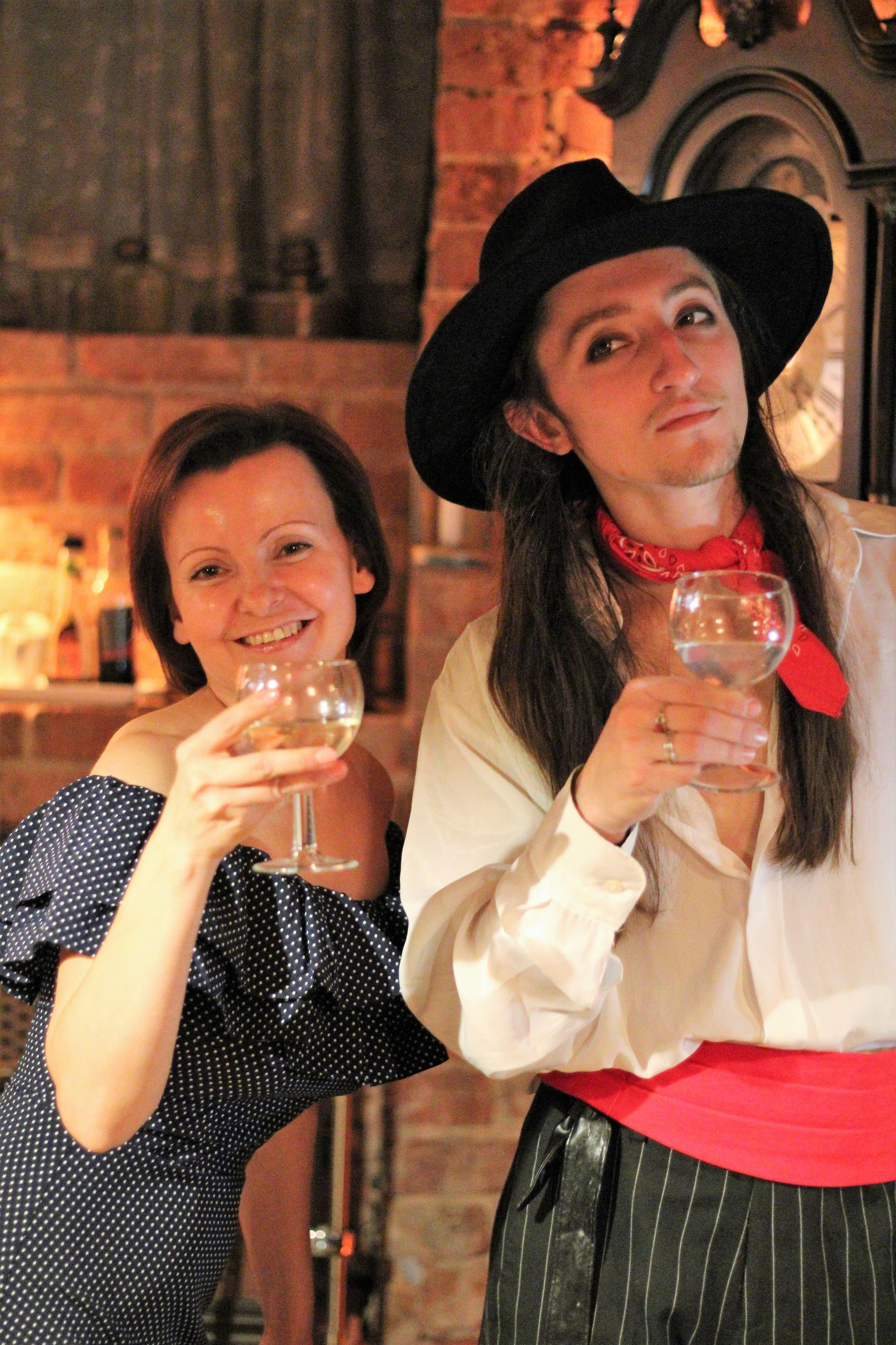 Вечеринка Белла Чао в Арт Лофте Прайд. Позитивный контент-фотограф в Санкт-Петербурге Мария Устинова