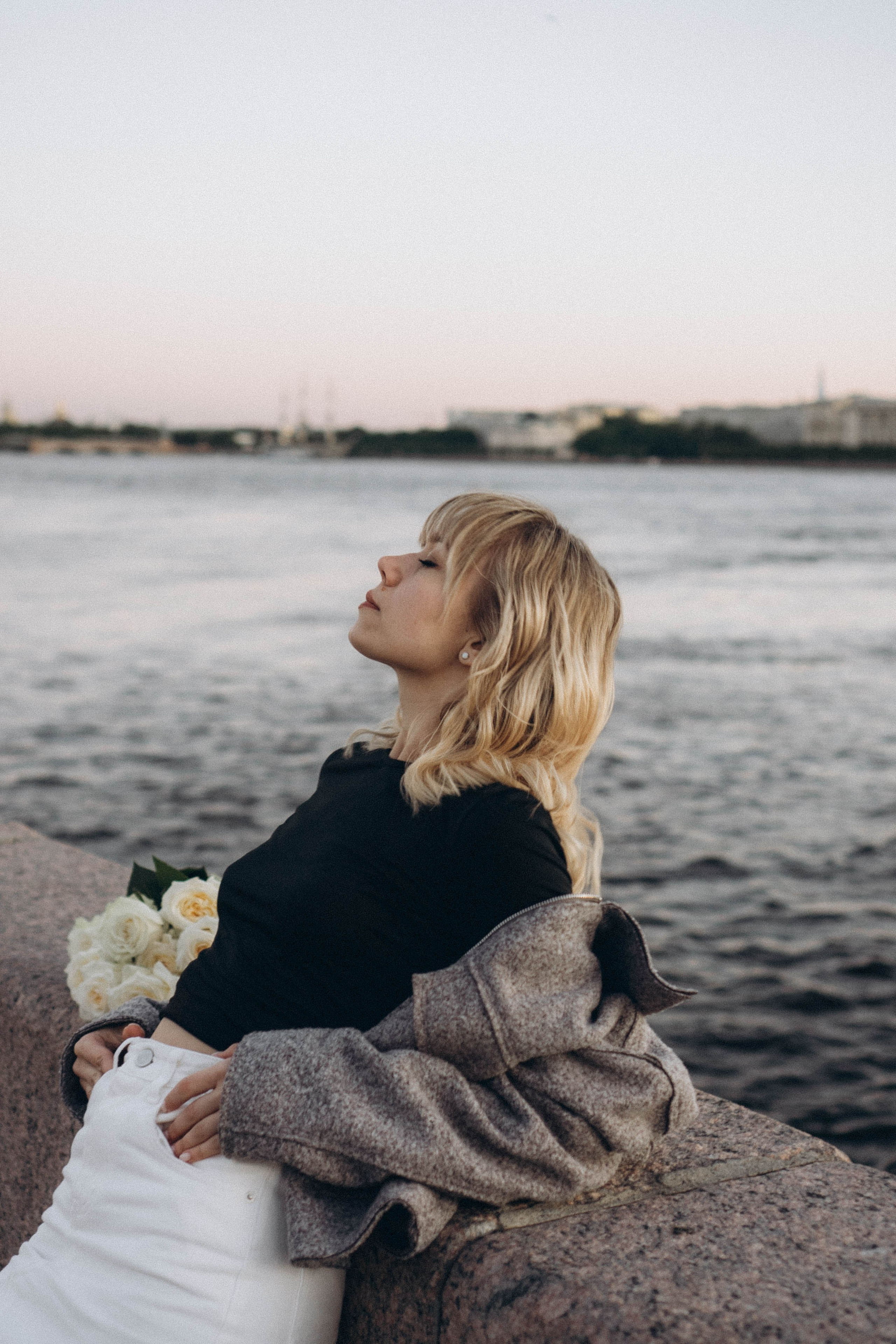 ПРОГУЛКА ПО ГОРОДУ В БЕЛЫЕ НОЧИ (другой вариант). Профессиональный фотограф, Санкт-Петербург — Виктория Богомолова
