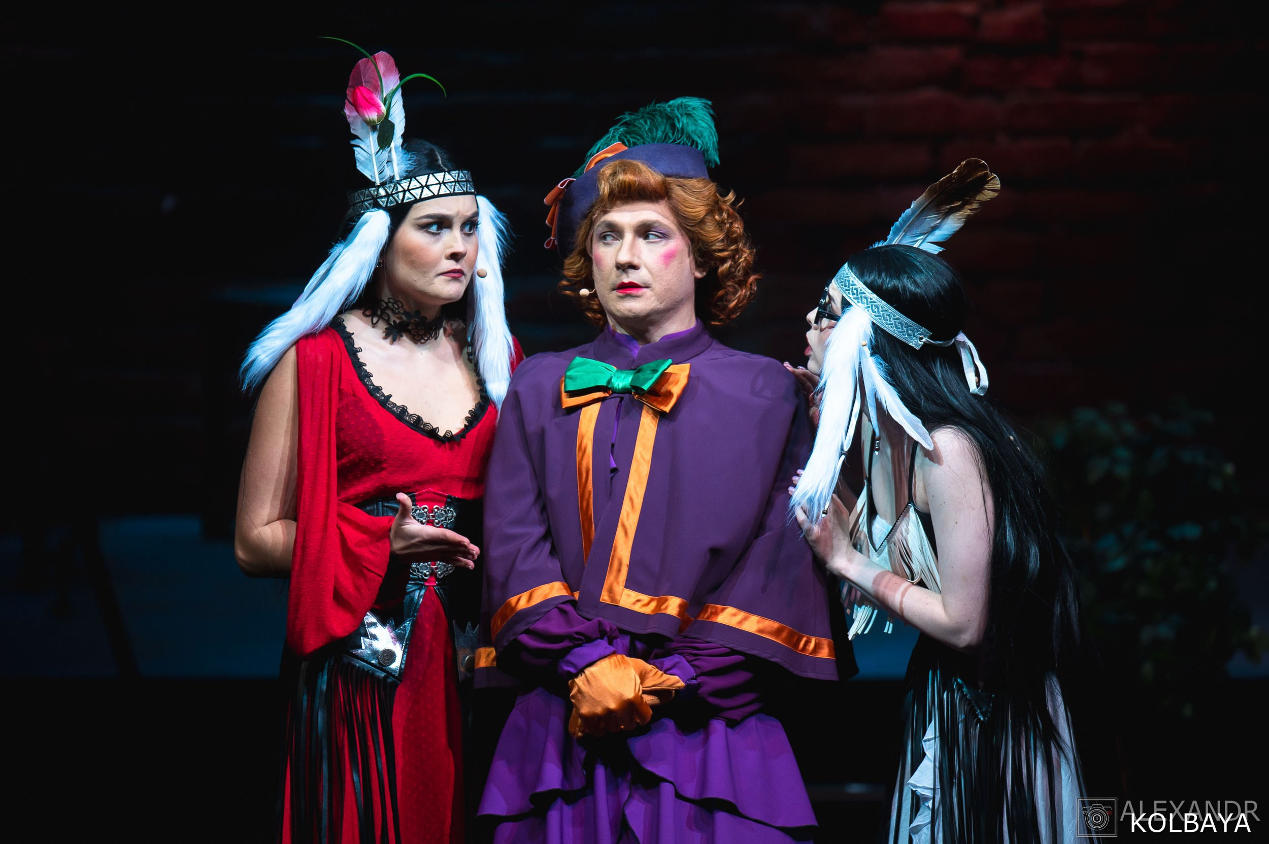 Фотографии со спектакля «Привет, я тетя Чарли». Концертный и театральный репортажный фотограф в Москве Александр Колбая