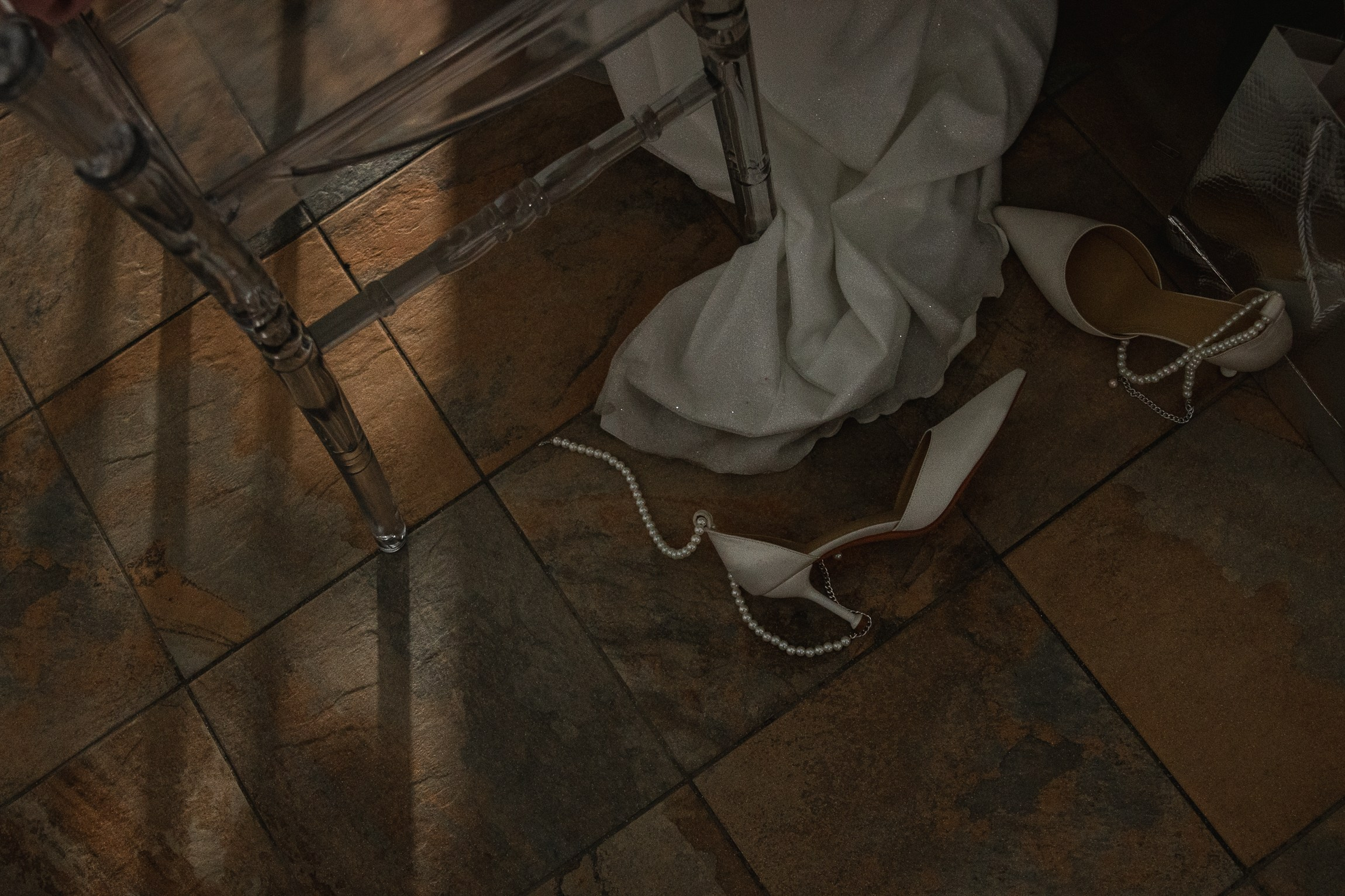 Two people swiped right. Свадебный фотограф Ярославль, Рыбинск