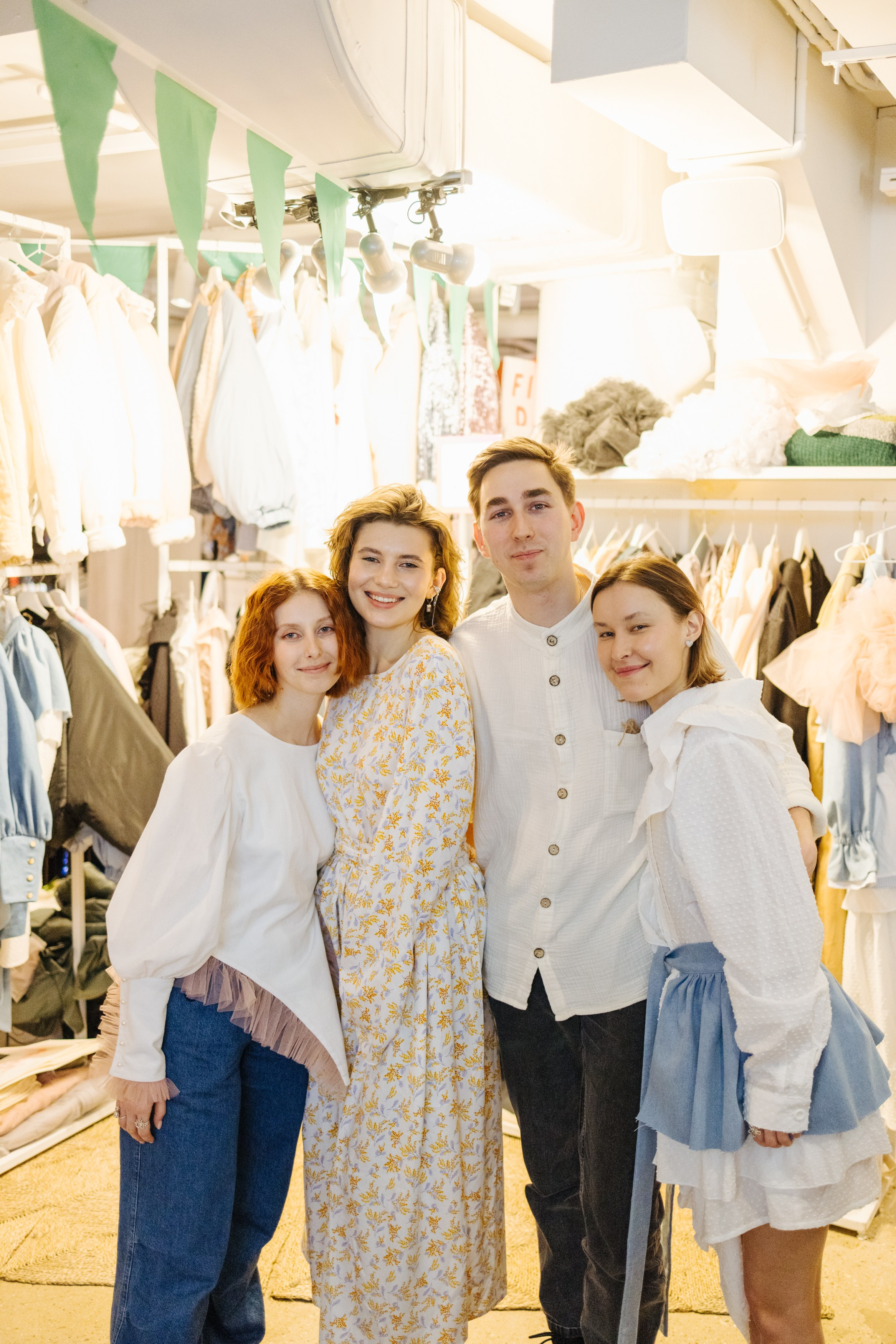 2–3 марта 2024 в пространстве «Три вокзала. Депо» / День 1 / фото Валерий Белобеев. Фотоотчеты «Ламбада-маркета»