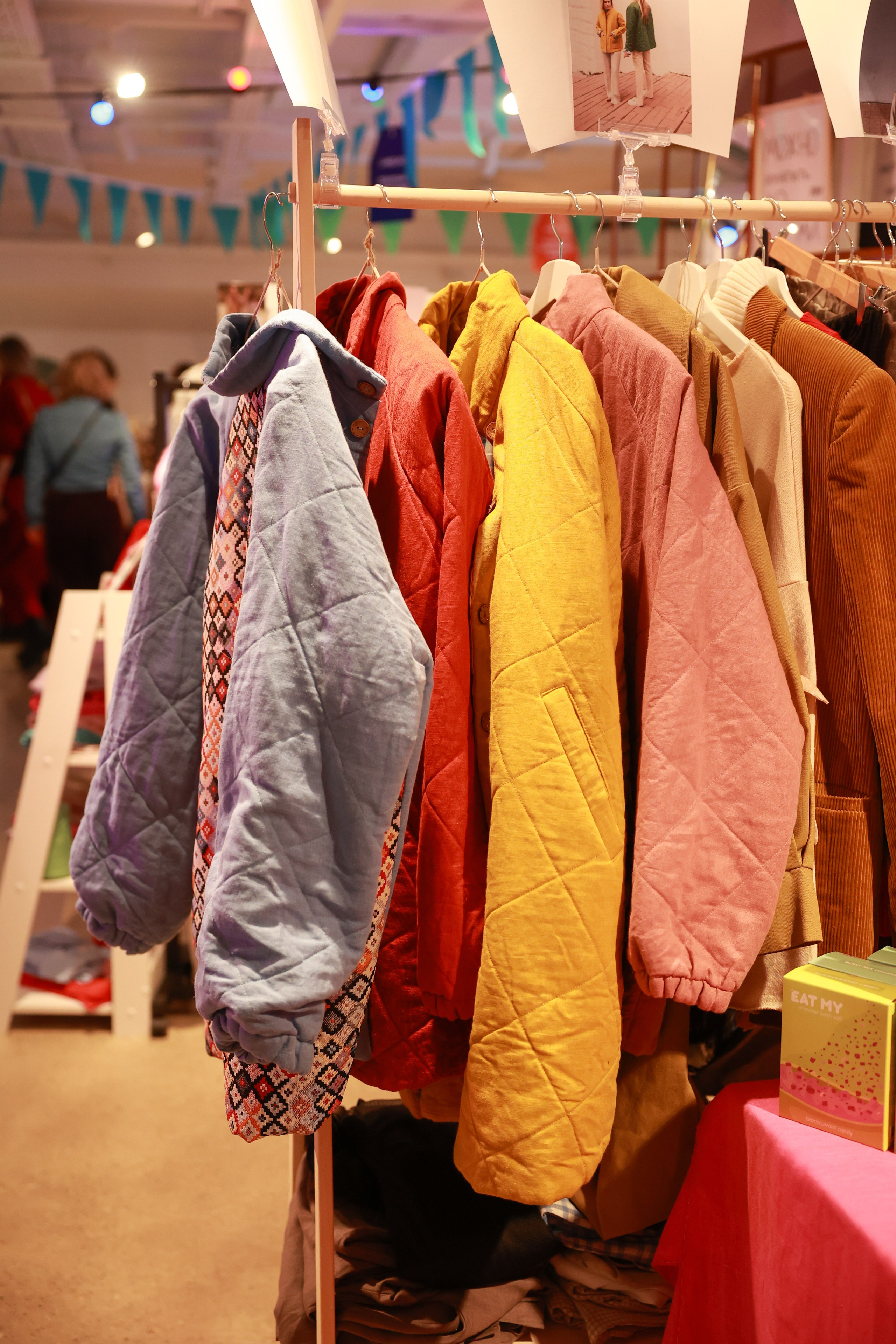 2–3 марта 2024 в пространстве «Три вокзала. Депо» / День 2 / фото Саша Жукова. Фотоотчеты «Ламбада-маркета»