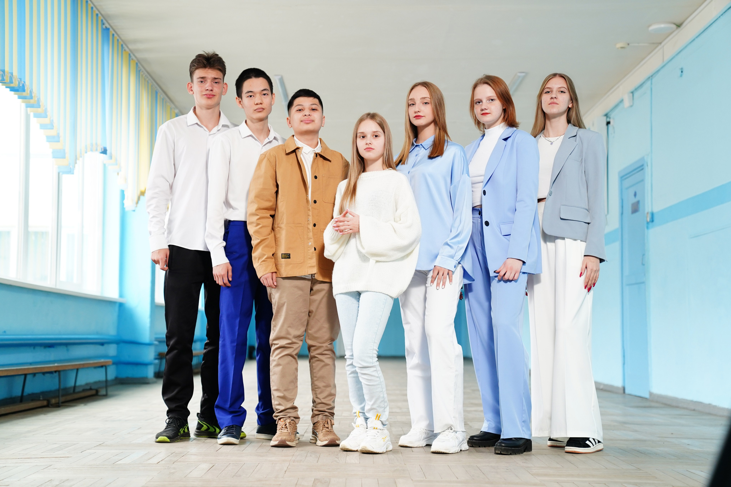 Образы. MEMENTO.Выпускные альбомы, школьные, юбилейные и другие книги. Ростов-на-Дону