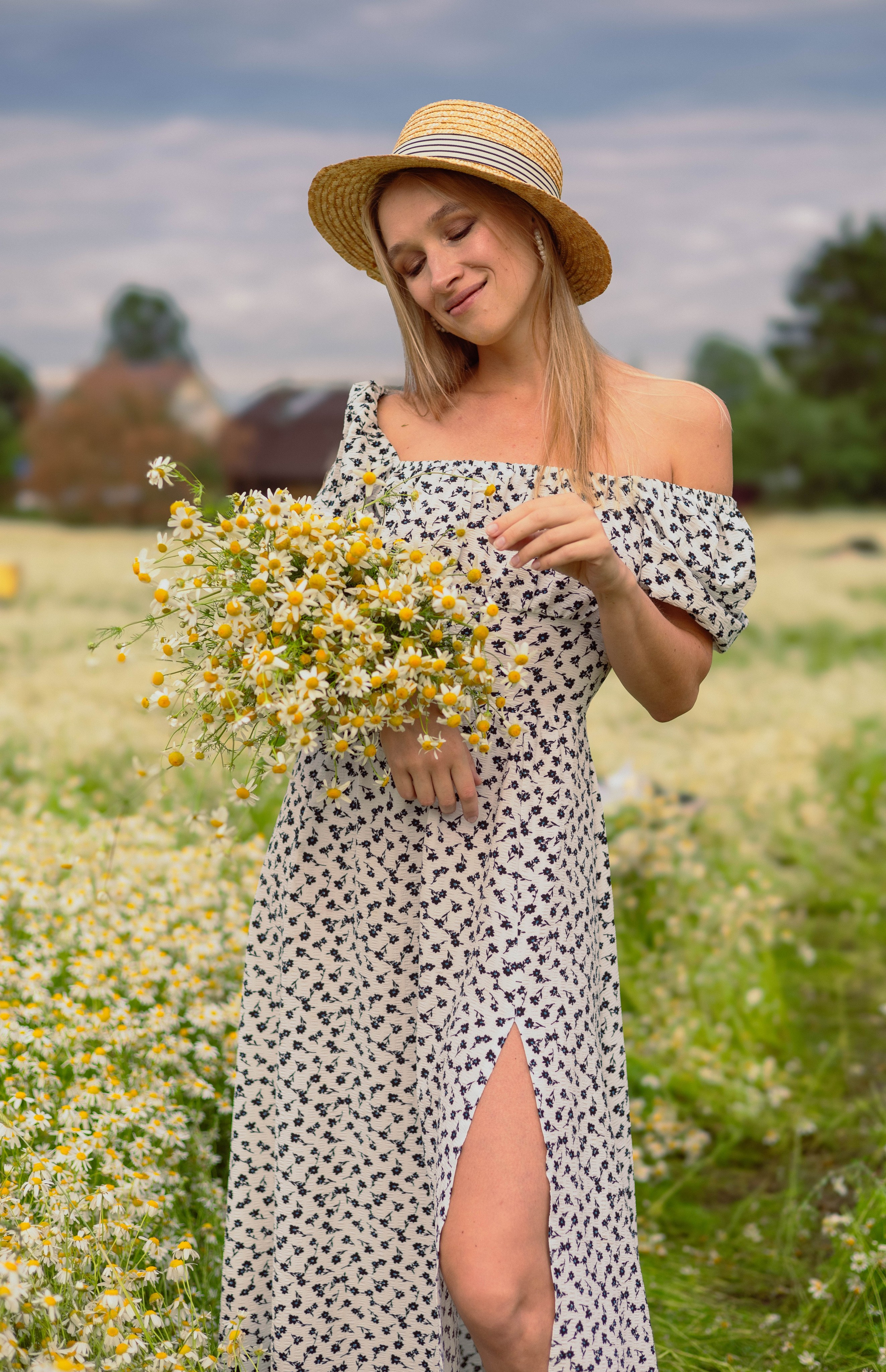 Фотосессия в Ромашковом поле. Портретный фотограф Панферова Регина г. Санкт-Петербург, г. Казань