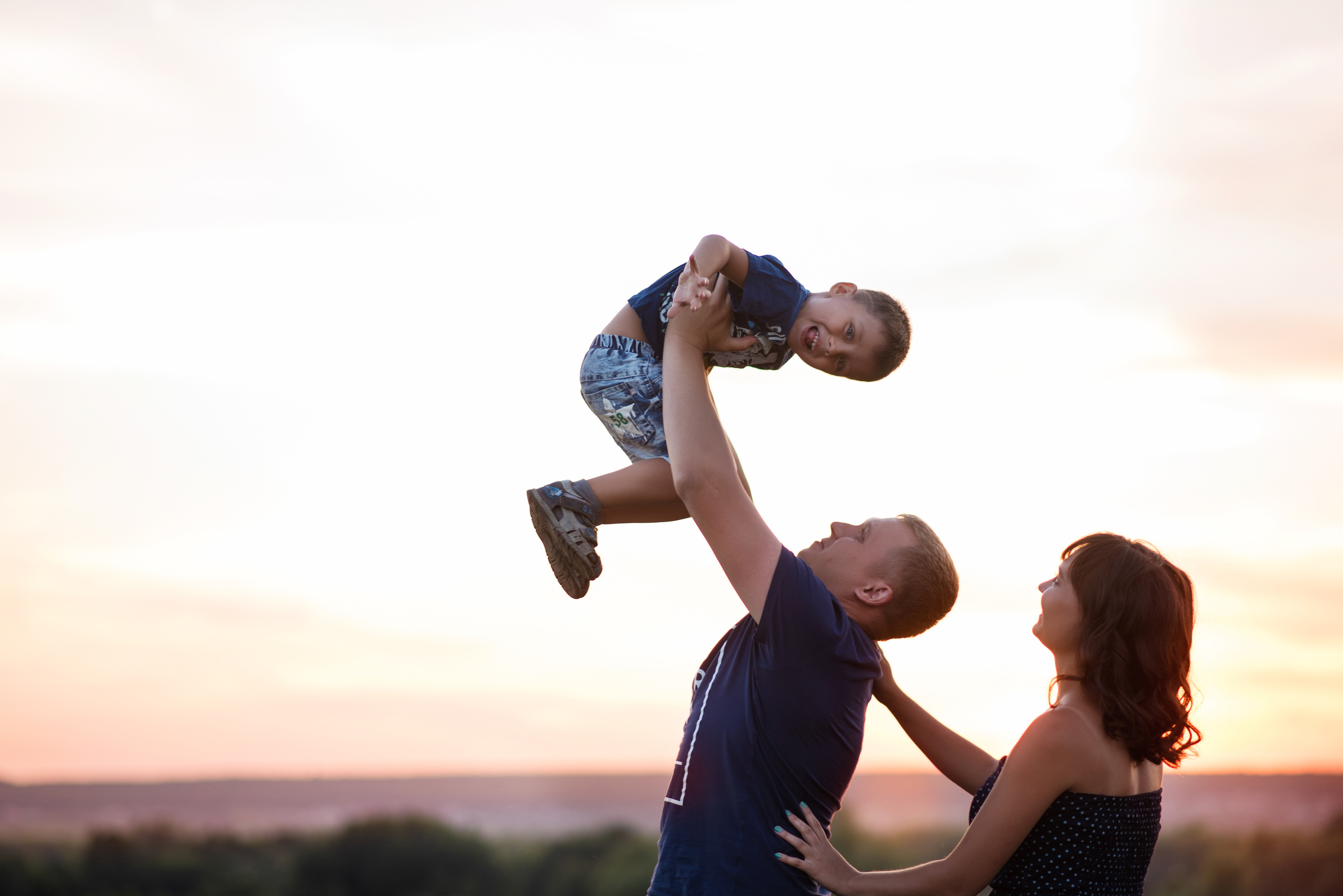 Теплые семейные фотосессии в Воронеже. Свадебный и семейный фотограф в Воронеже и за границей