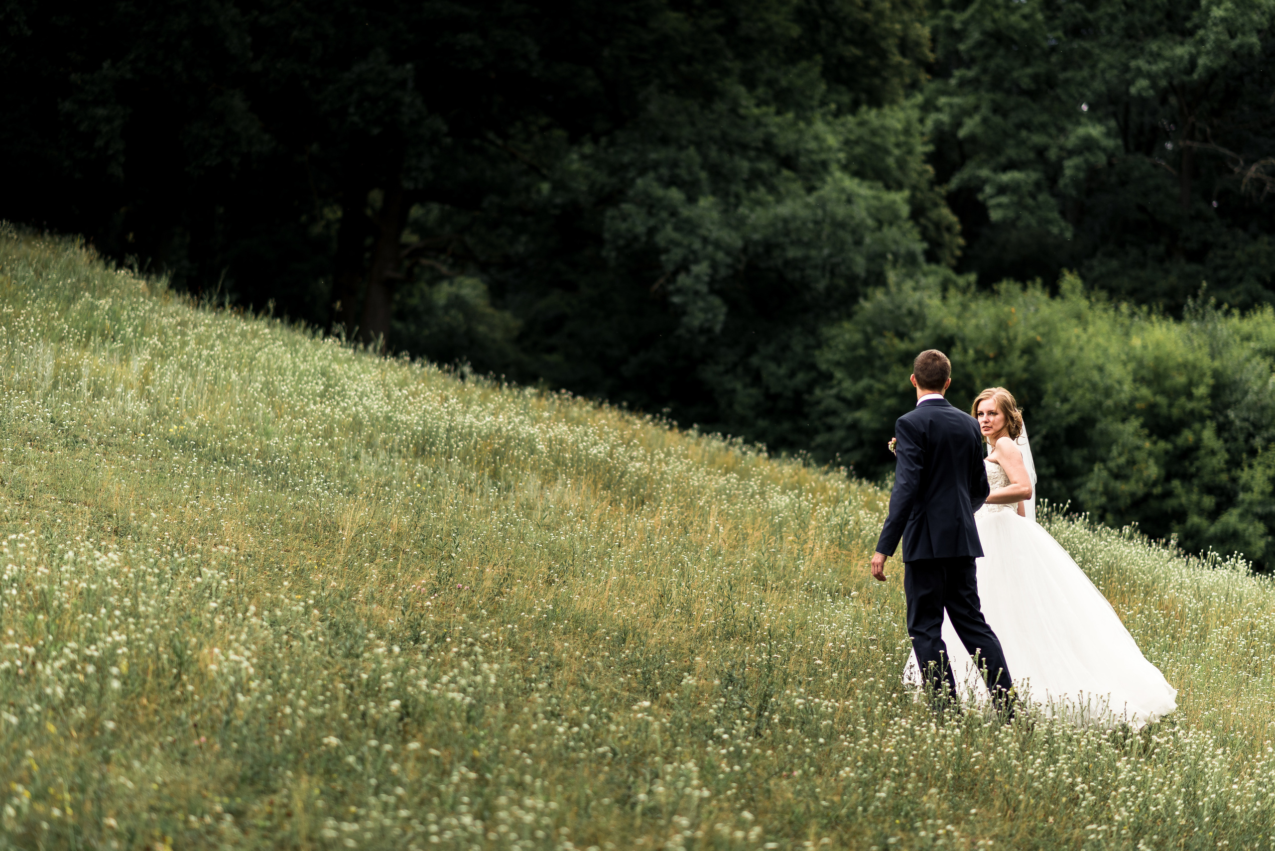 Свадебная прогулка в парке Динамо. Свадебный и семейный фотограф в Воронеже и за границей