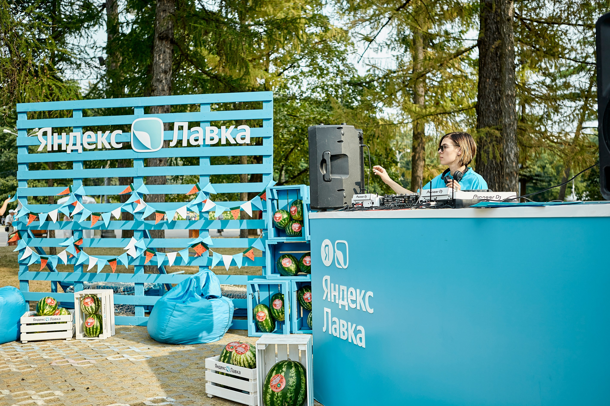 ЯНДЕКС ЛАВКА «АРБУЗНАЯ ФЕЕРИЯ». Фотограф Андрей Егоров