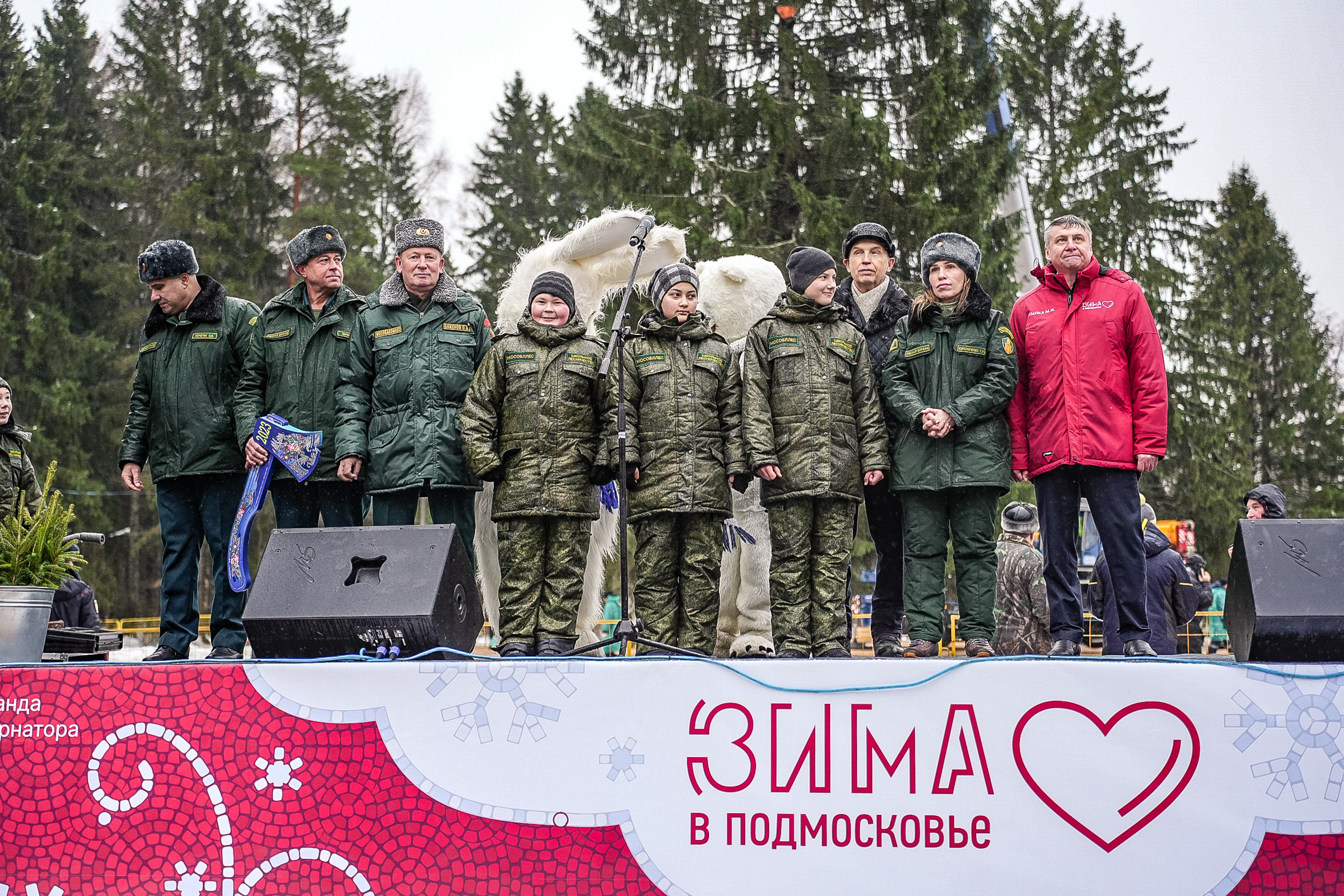 Спил Кремлевской ёлки под Волоколамском. Event фотограф Степанова Александра