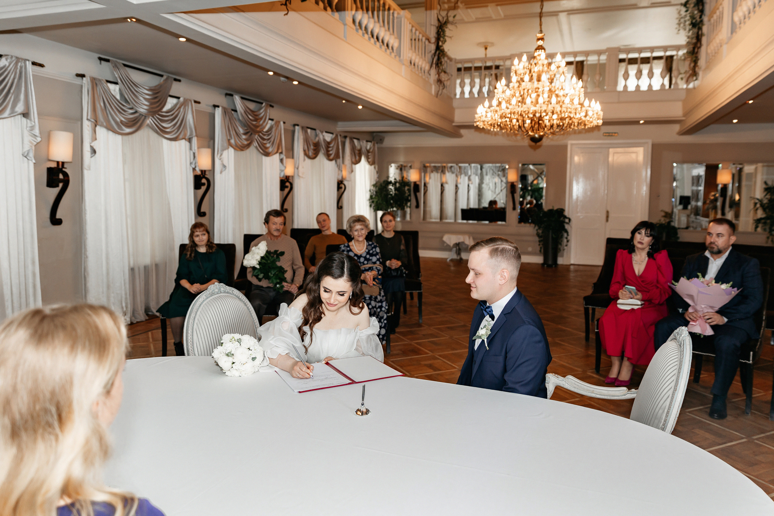 АРХИВ Ангелина и Денис: Отель Мовенпик, Аптекарский огород, ресторан Гусятникофф. Свадебный фотограф Москва