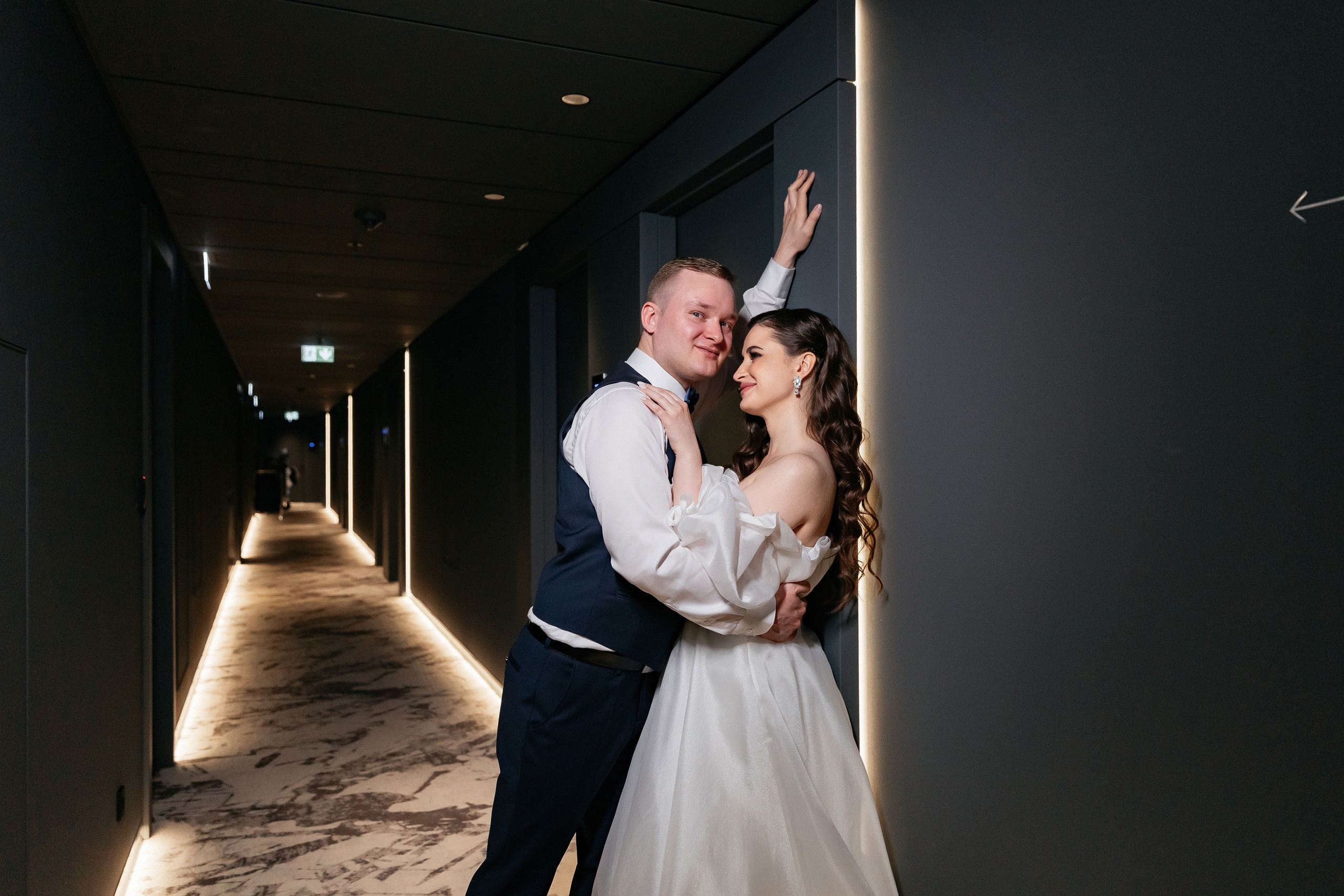 АРХИВ Ангелина и Денис: Отель Мовенпик, Аптекарский огород, ресторан Гусятникофф. Свадебный фотограф Москва