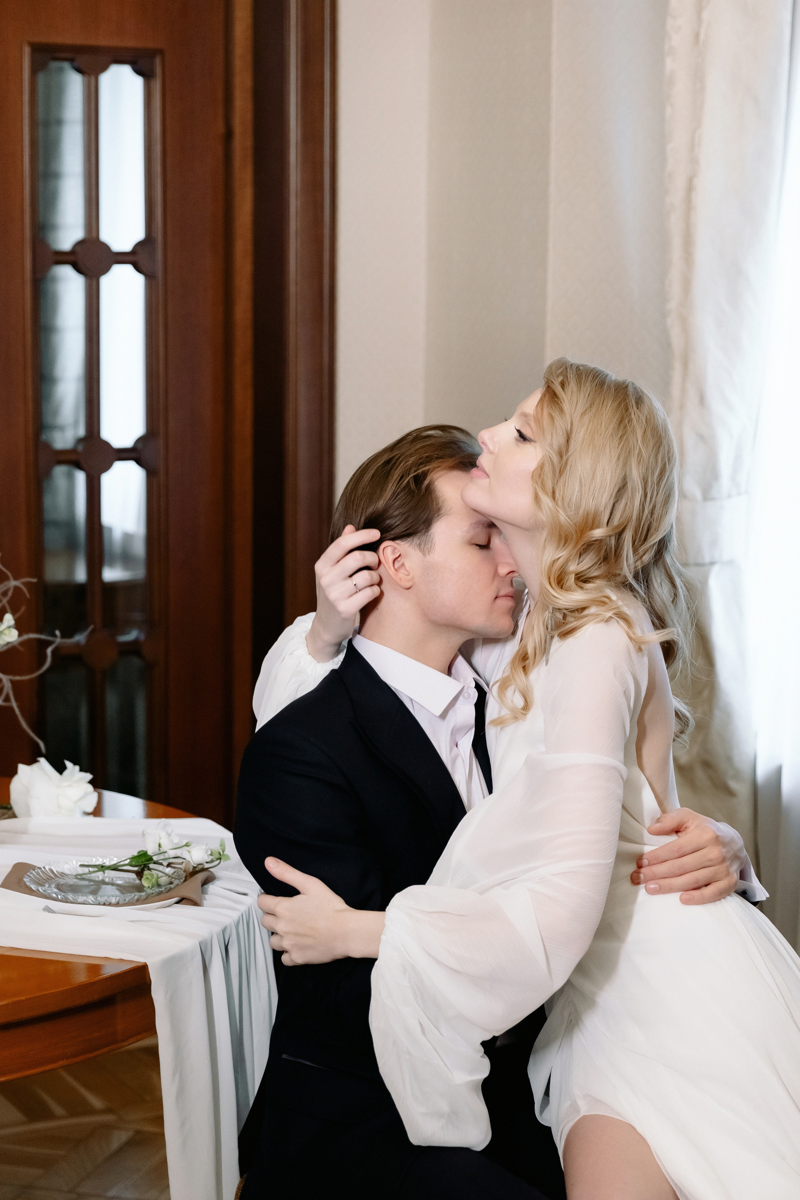 Никита и Мария: отель Хилтон Ленинградская. Свадебный фотограф Москва