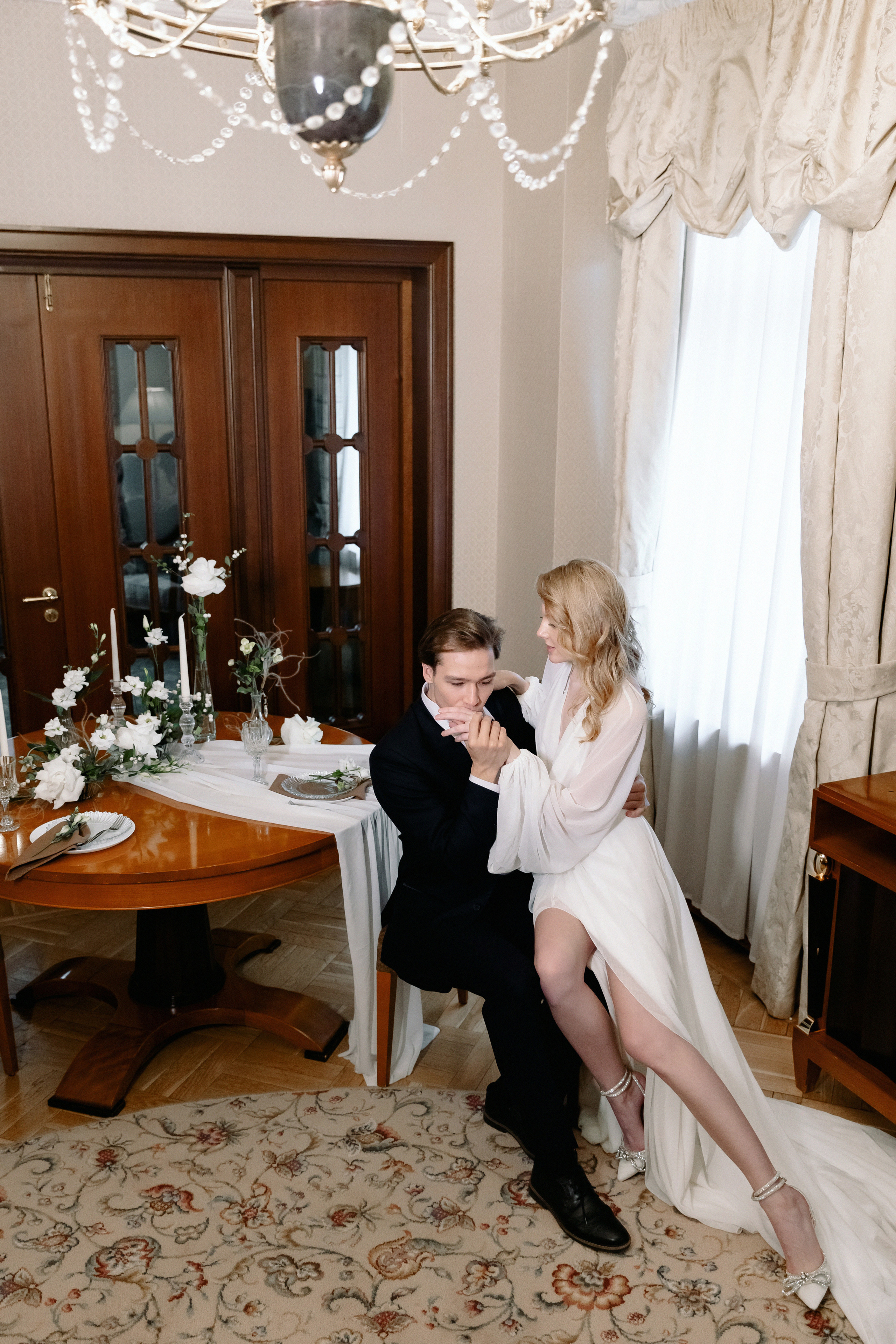 Никита и Мария: отель Хилтон Ленинградская. Свадебный фотограф Москва