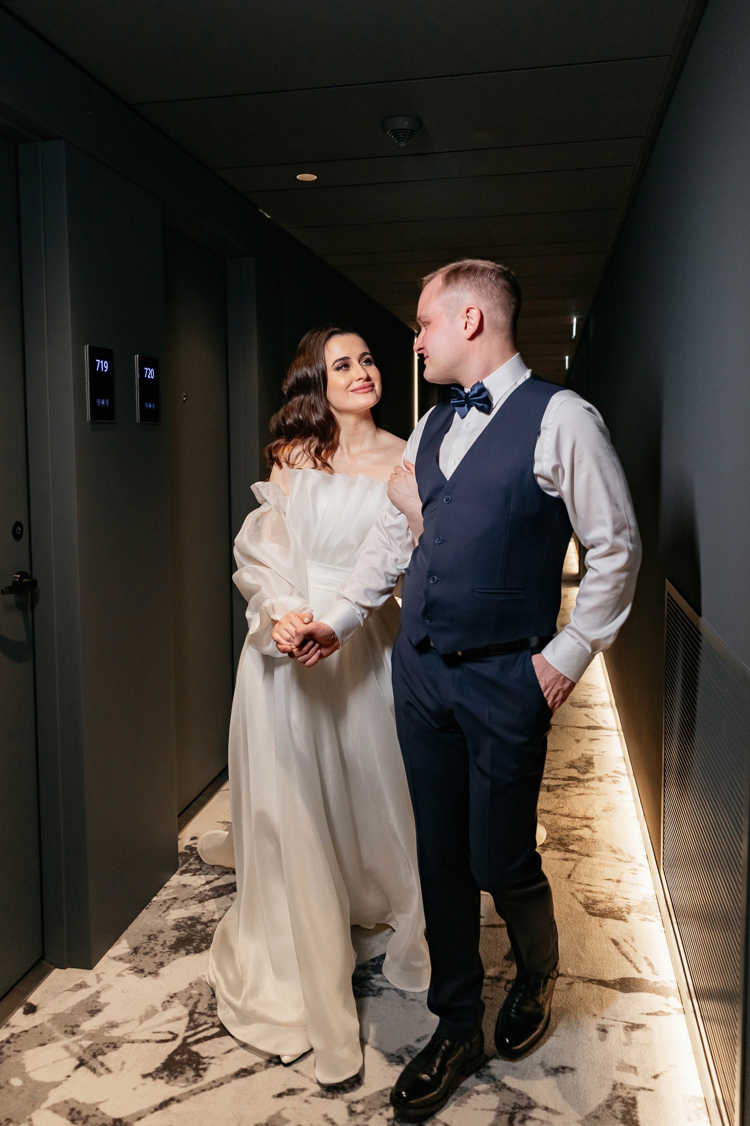 АРХИВ Ангелина и Денис: Отель Мовенпик, Аптекарский огород, ресторан Гусятникофф. Свадебный фотограф Москва