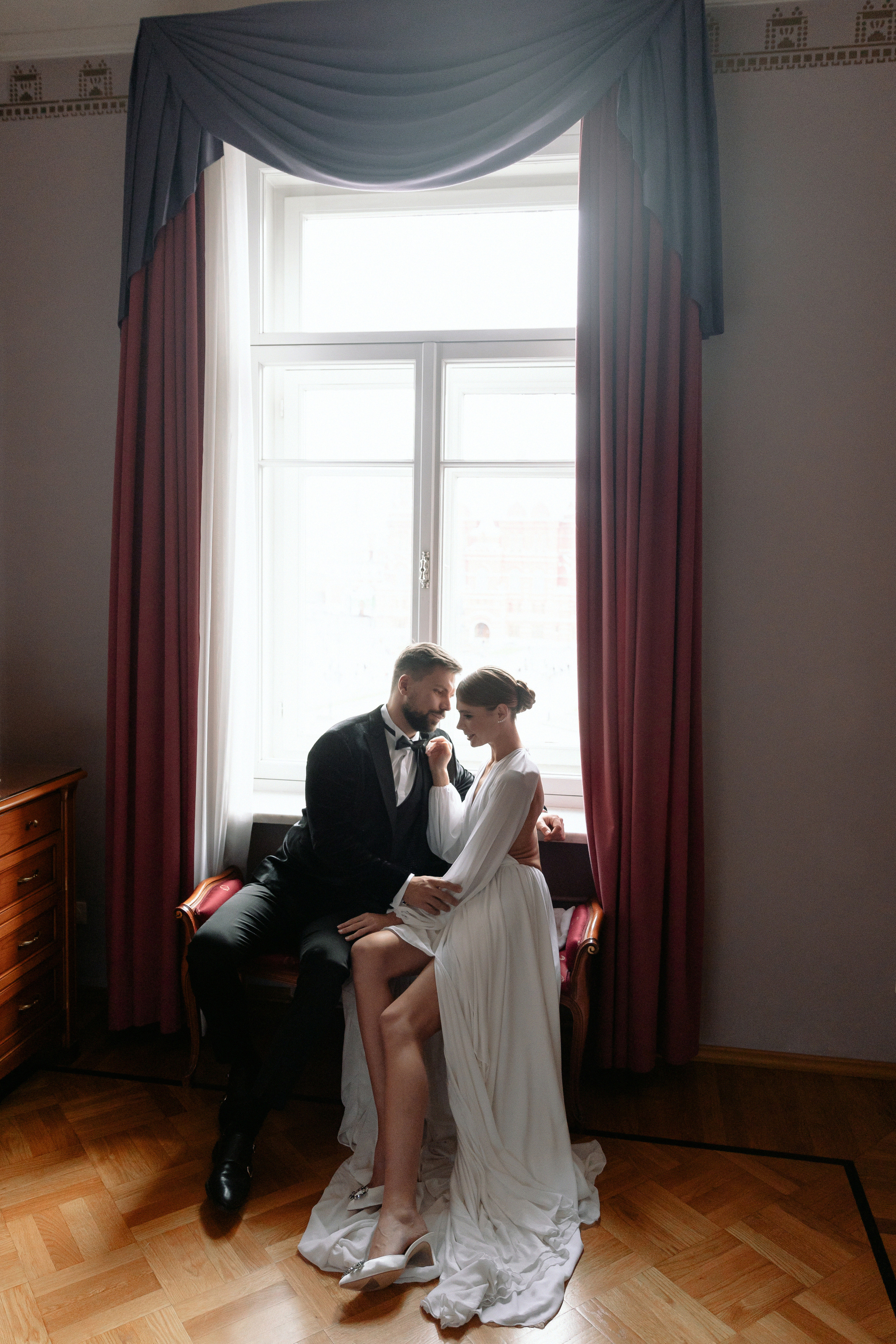 Роберт и Луиза: свадебный день в отеле НАЦИОНАЛЬ. Свадебный фотограф Москва