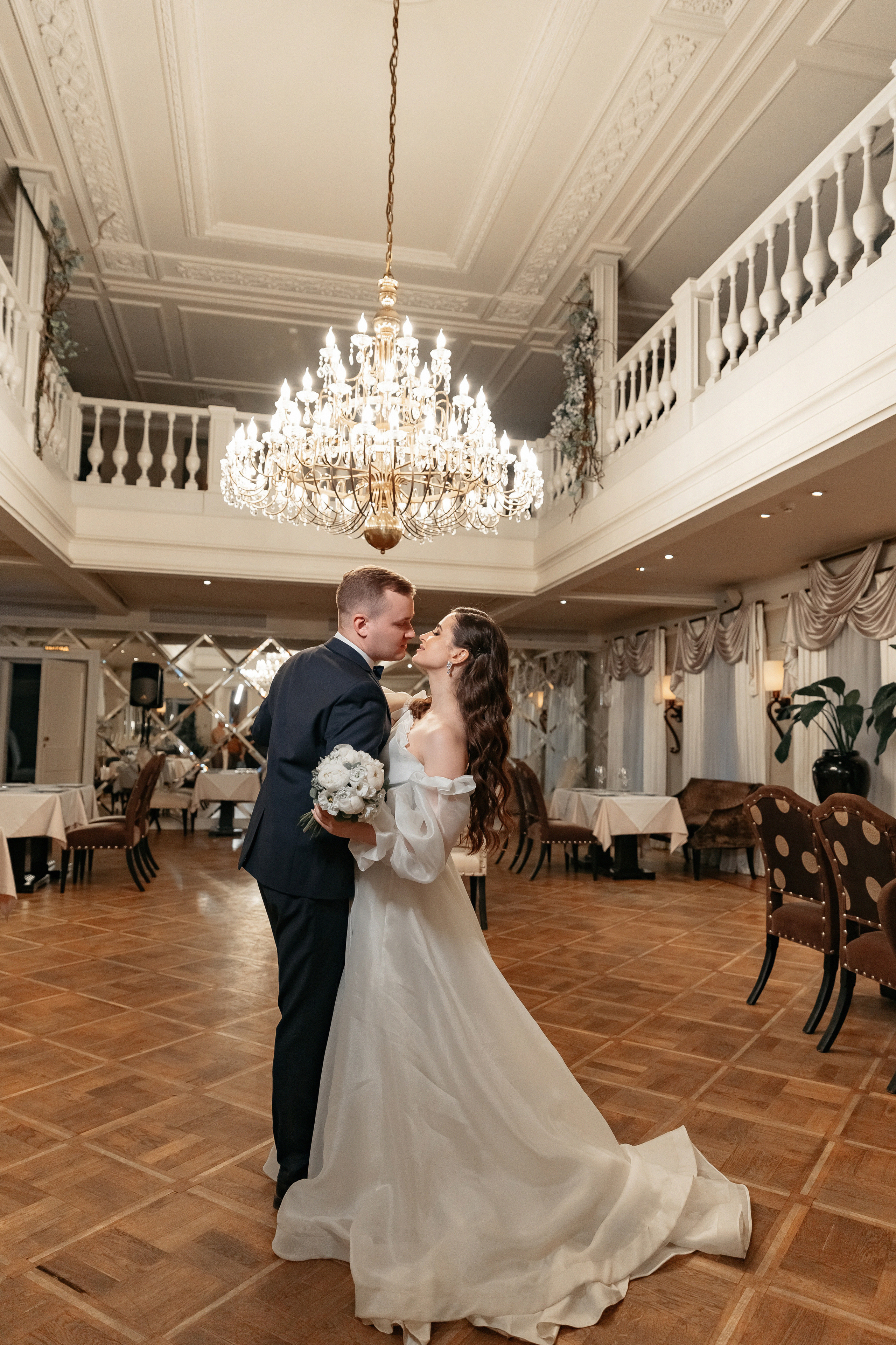 АРХИВ Ангелина и Денис: Отель Мовенпик, Аптекарский огород, ресторан Гусятникофф. Свадебный фотограф Москва