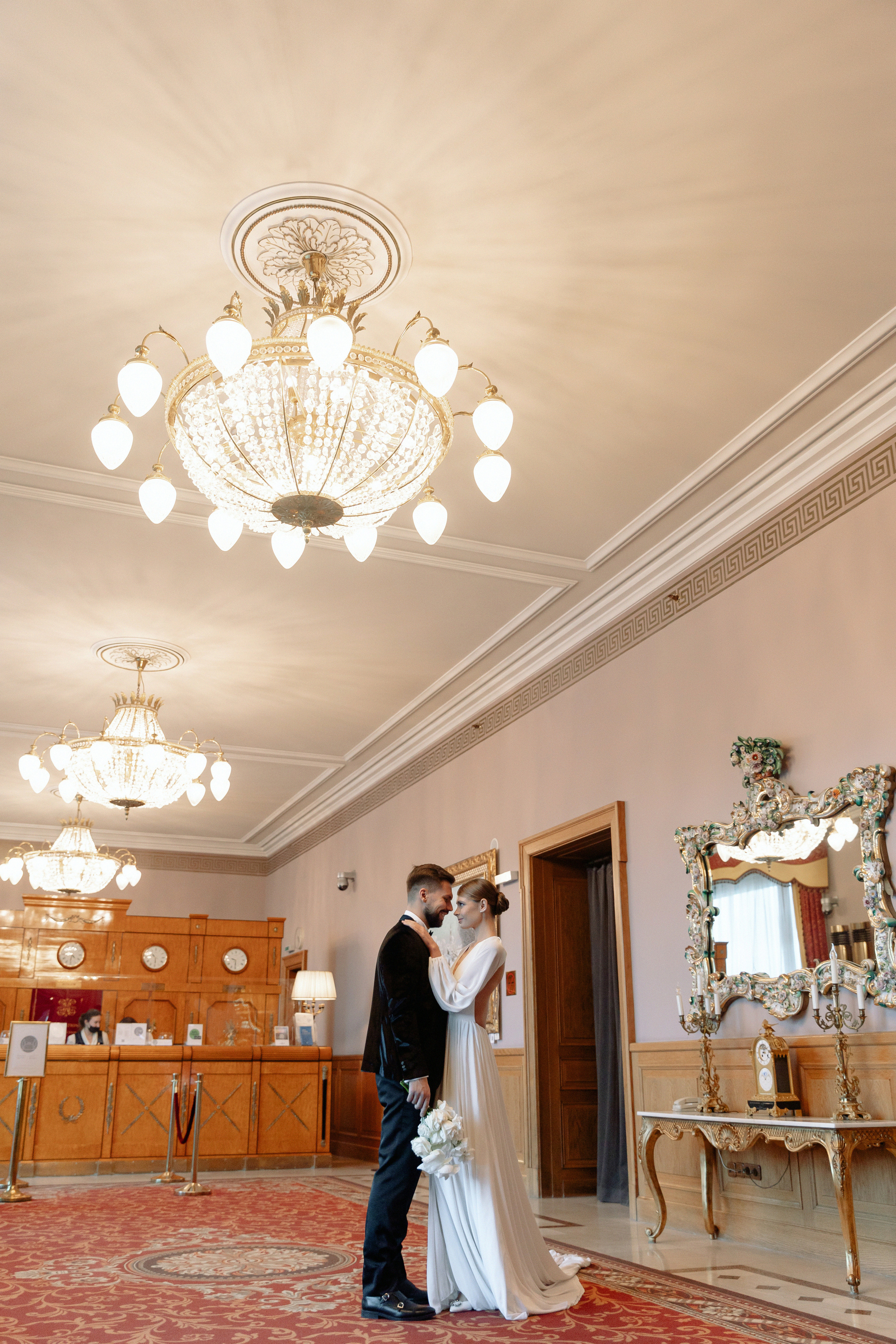 Роберт и Луиза: свадебный день в отеле НАЦИОНАЛЬ. Свадебный фотограф Москва