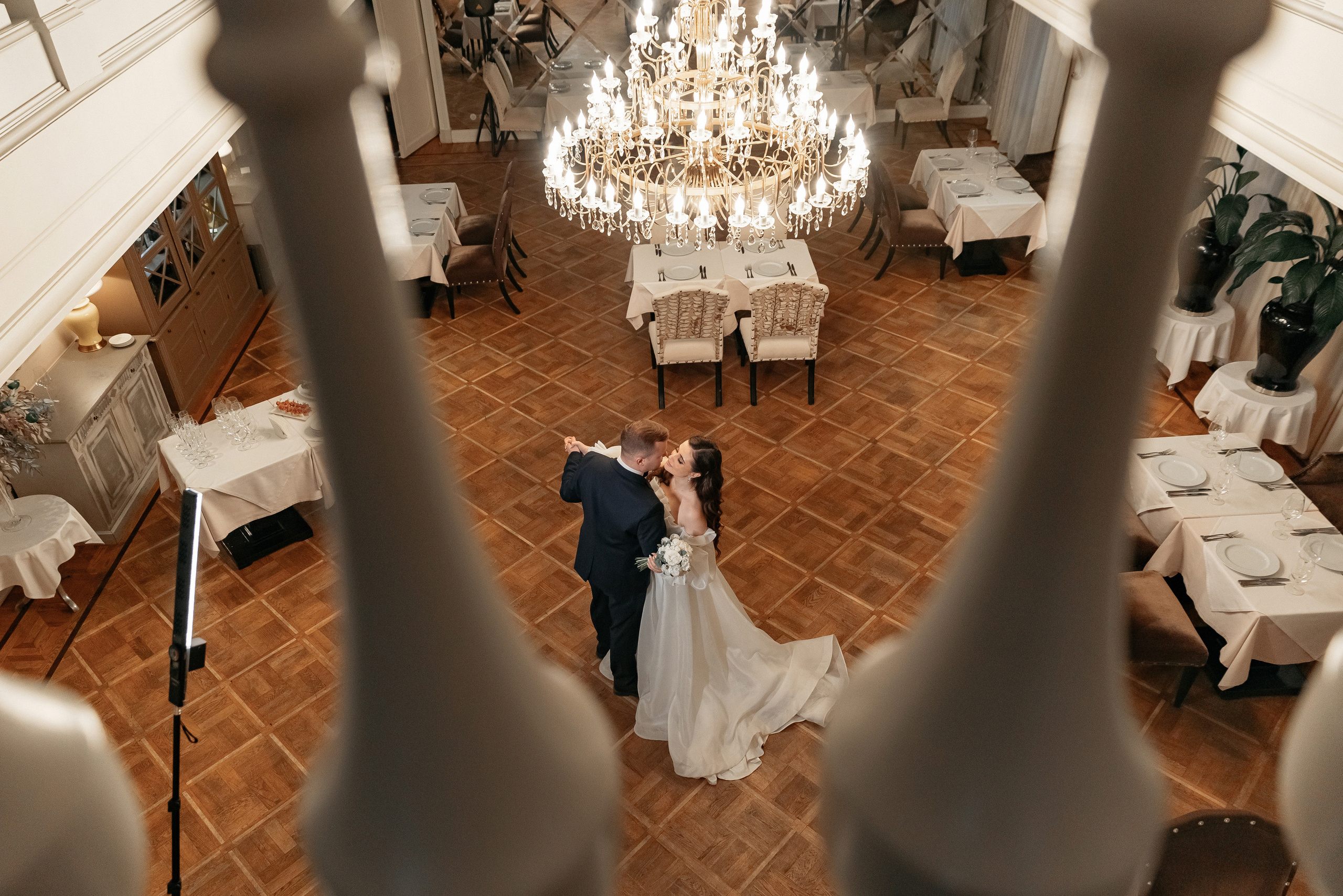 АРХИВ Ангелина и Денис: Отель Мовенпик, Аптекарский огород, ресторан Гусятникофф. Свадебный фотограф Москва