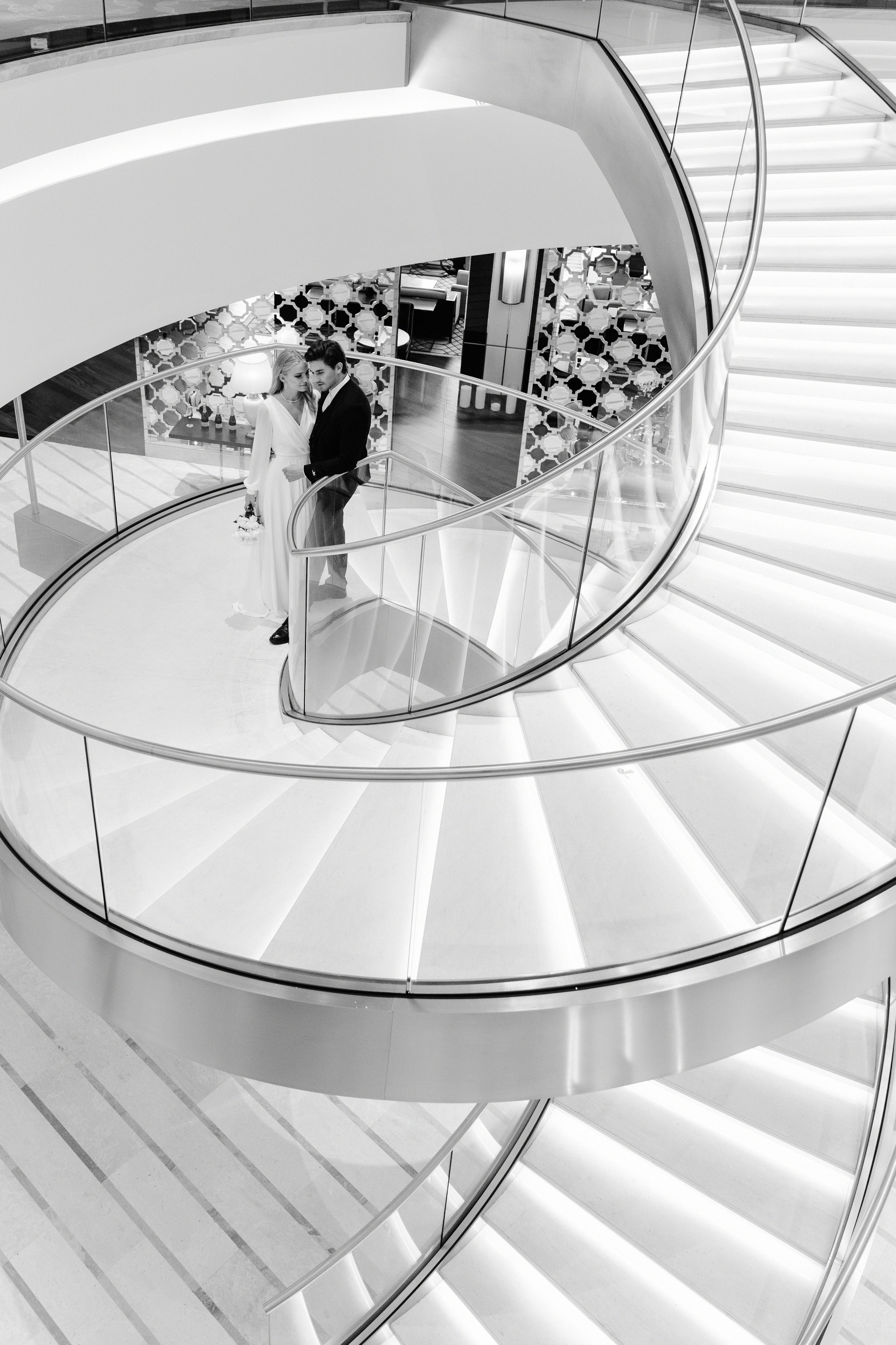 Елена и Адам в самом свадебном отеле ХАЯТ. Свадебный фотограф Москва