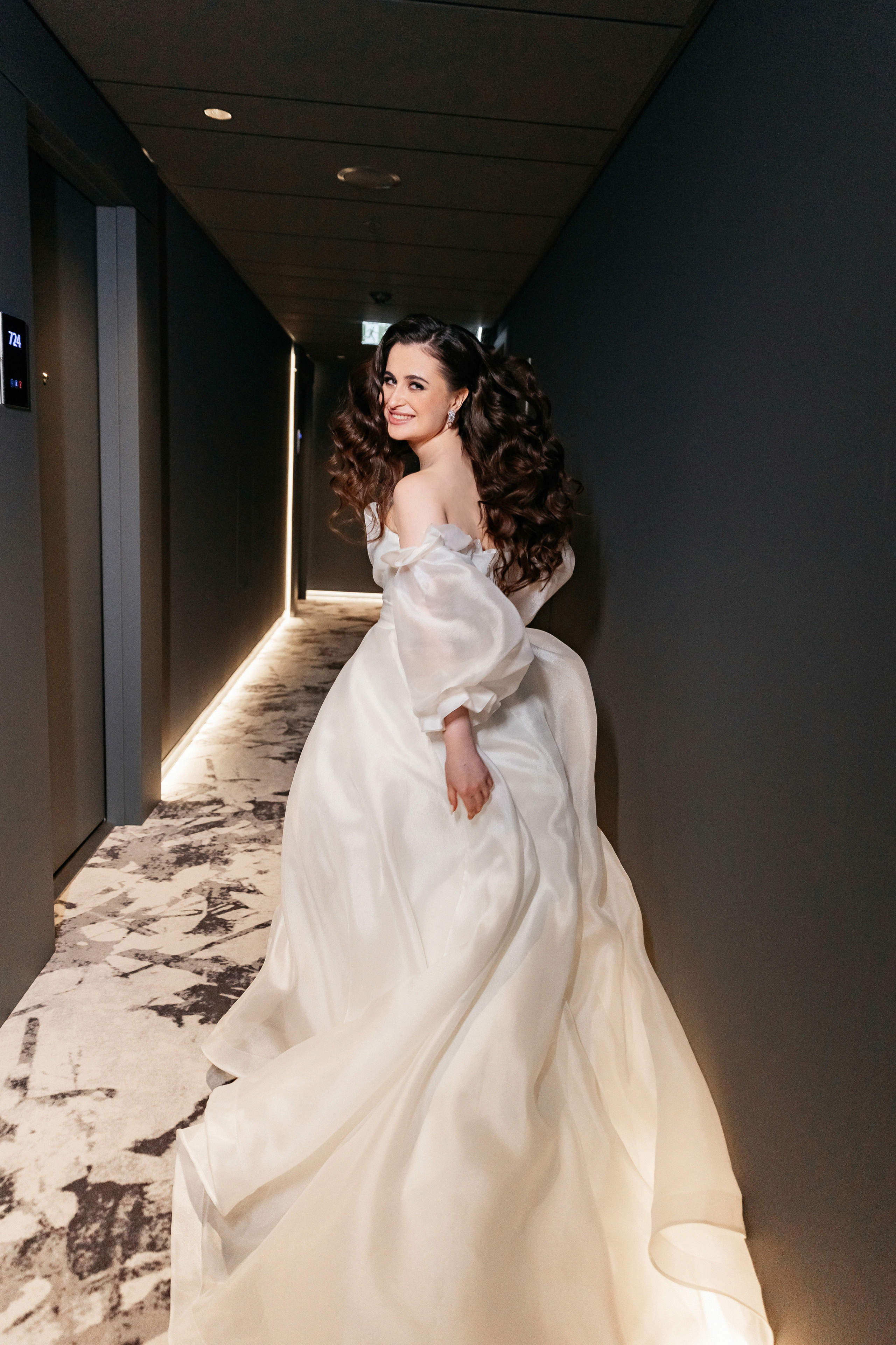 АРХИВ Ангелина и Денис: Отель Мовенпик, Аптекарский огород, ресторан Гусятникофф. Свадебный фотограф Москва