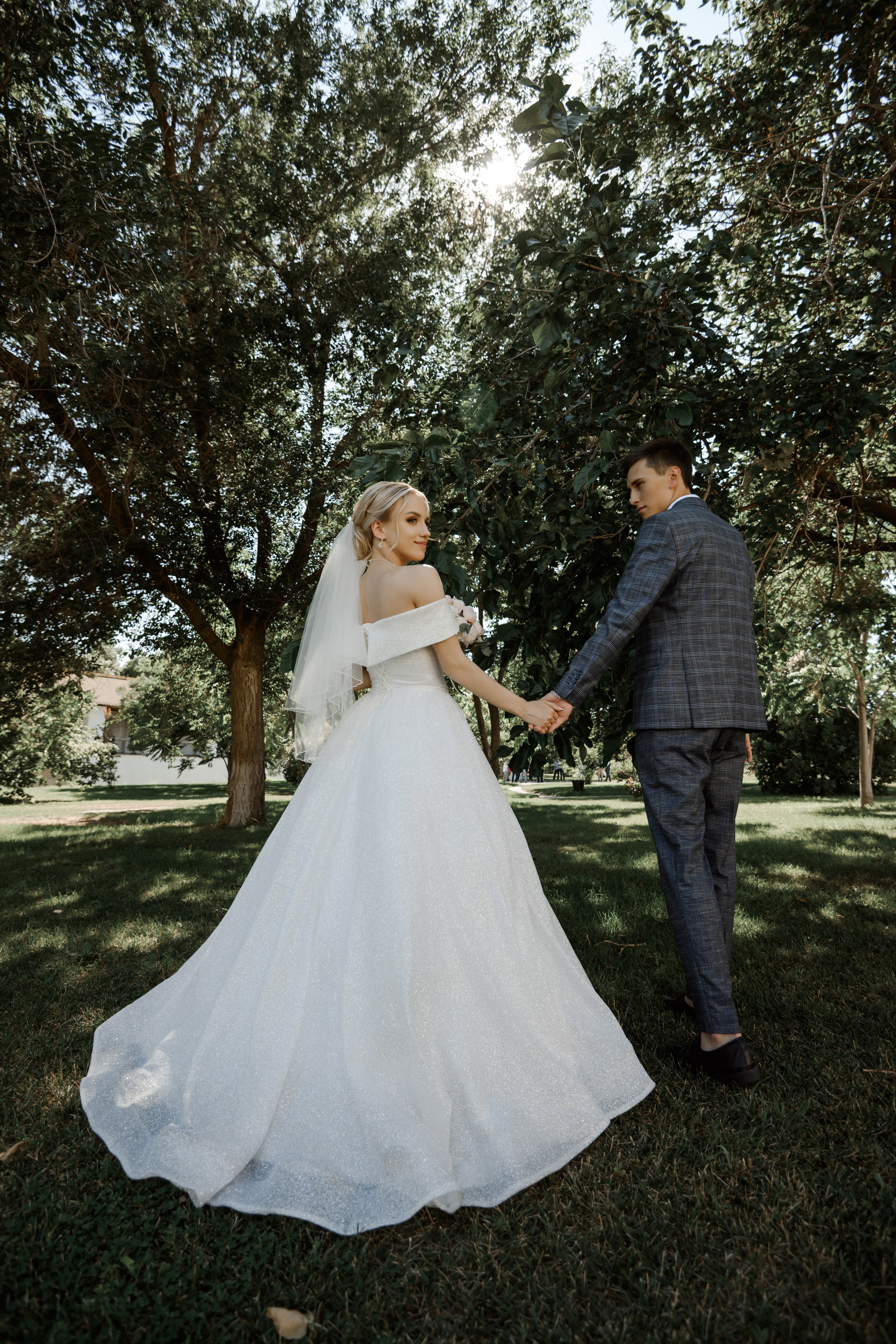 B & A. Свадебный фотограф в г. Астрахань. Так же выезжаю в другие города