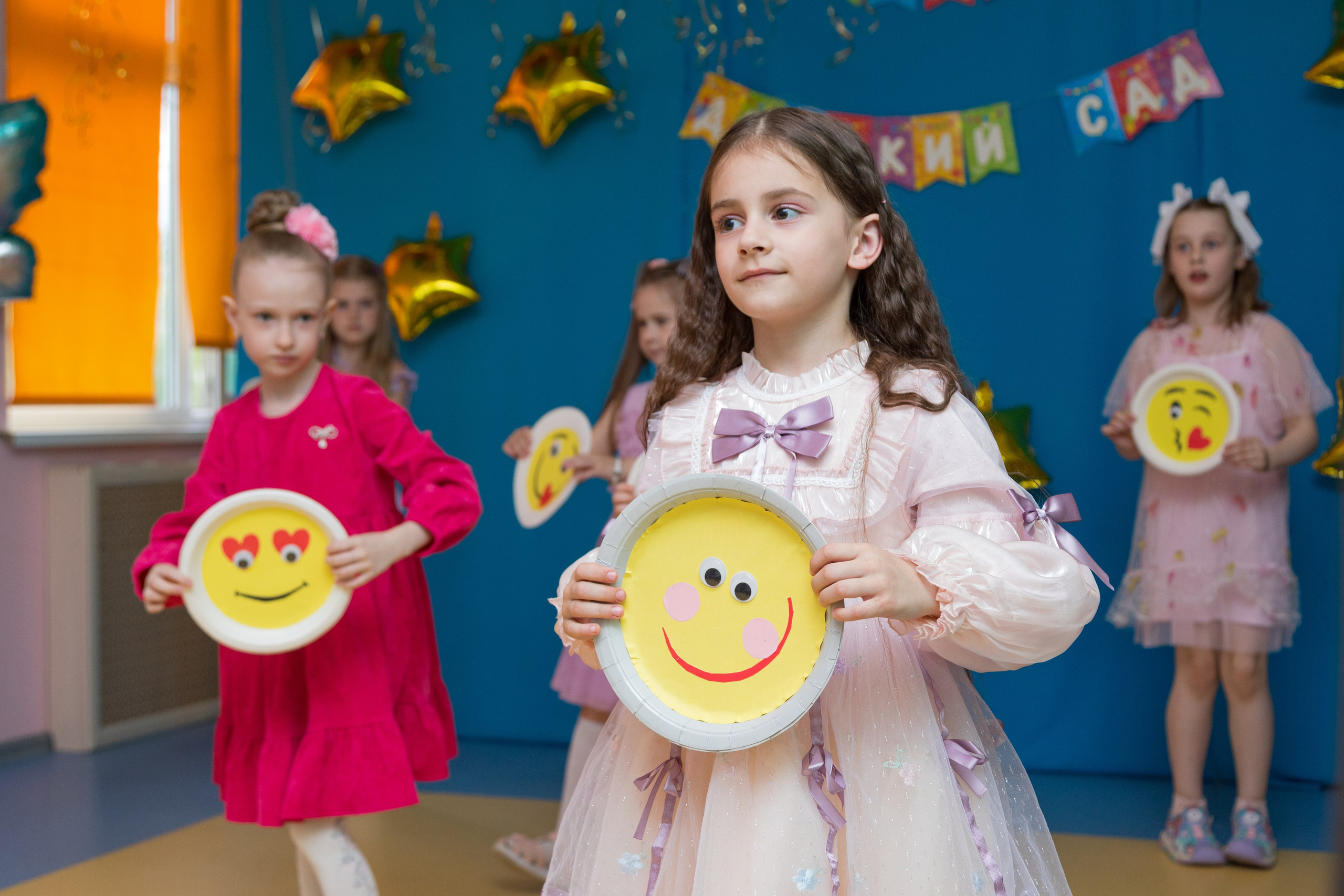 Выпускной в детском саду «Улыбка». Детский и контент фотограф Надя Волкова Санкт-Петербург
