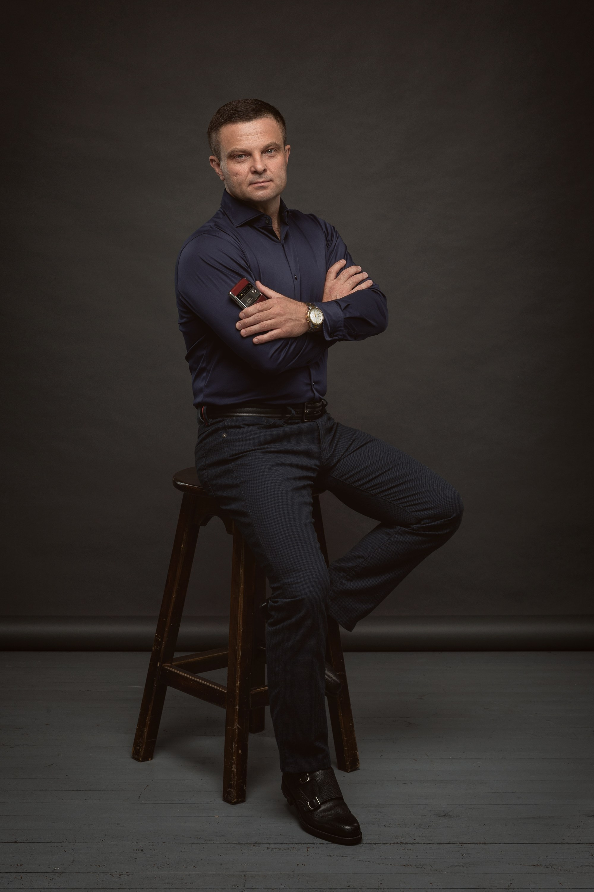 Фотосессия мужчины. Компания и фотошкола по созданию контента в Москве