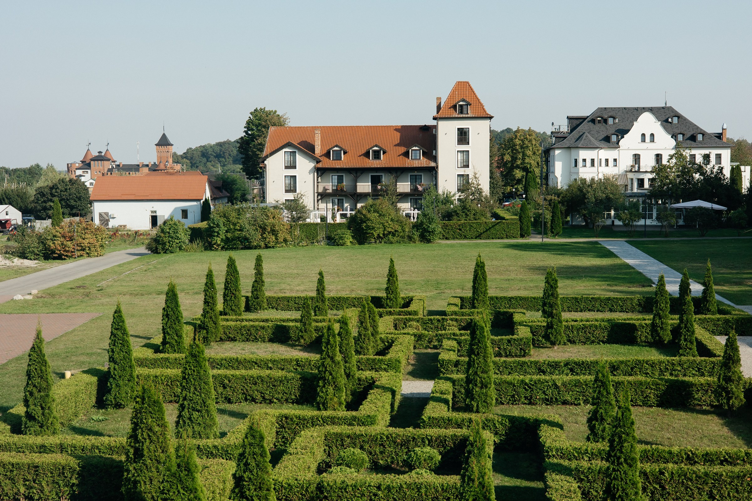 Свадебная фотосессия у бассейна. Свадебный фотограф в Москве Элина Ларченкова. Фото, которые цепляют