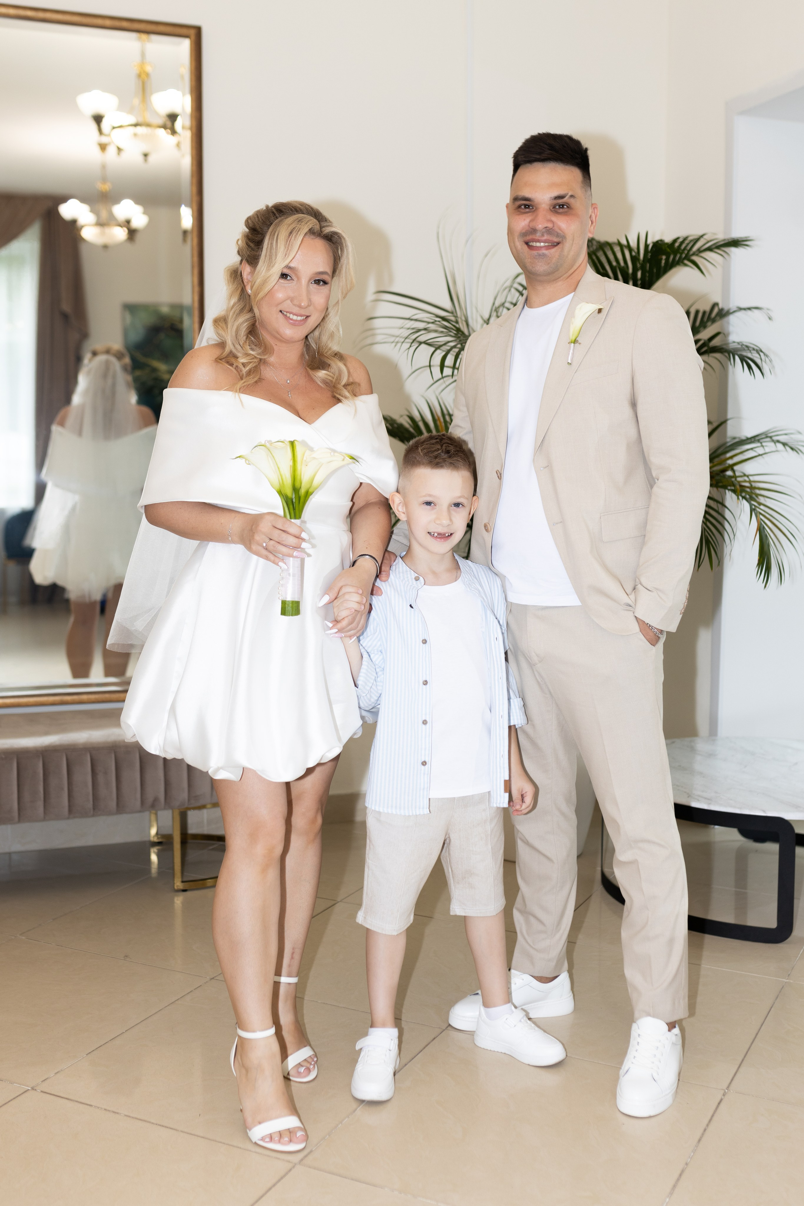 Олеся и Рома, ВДНХ. Свадебный фотограф | Москва