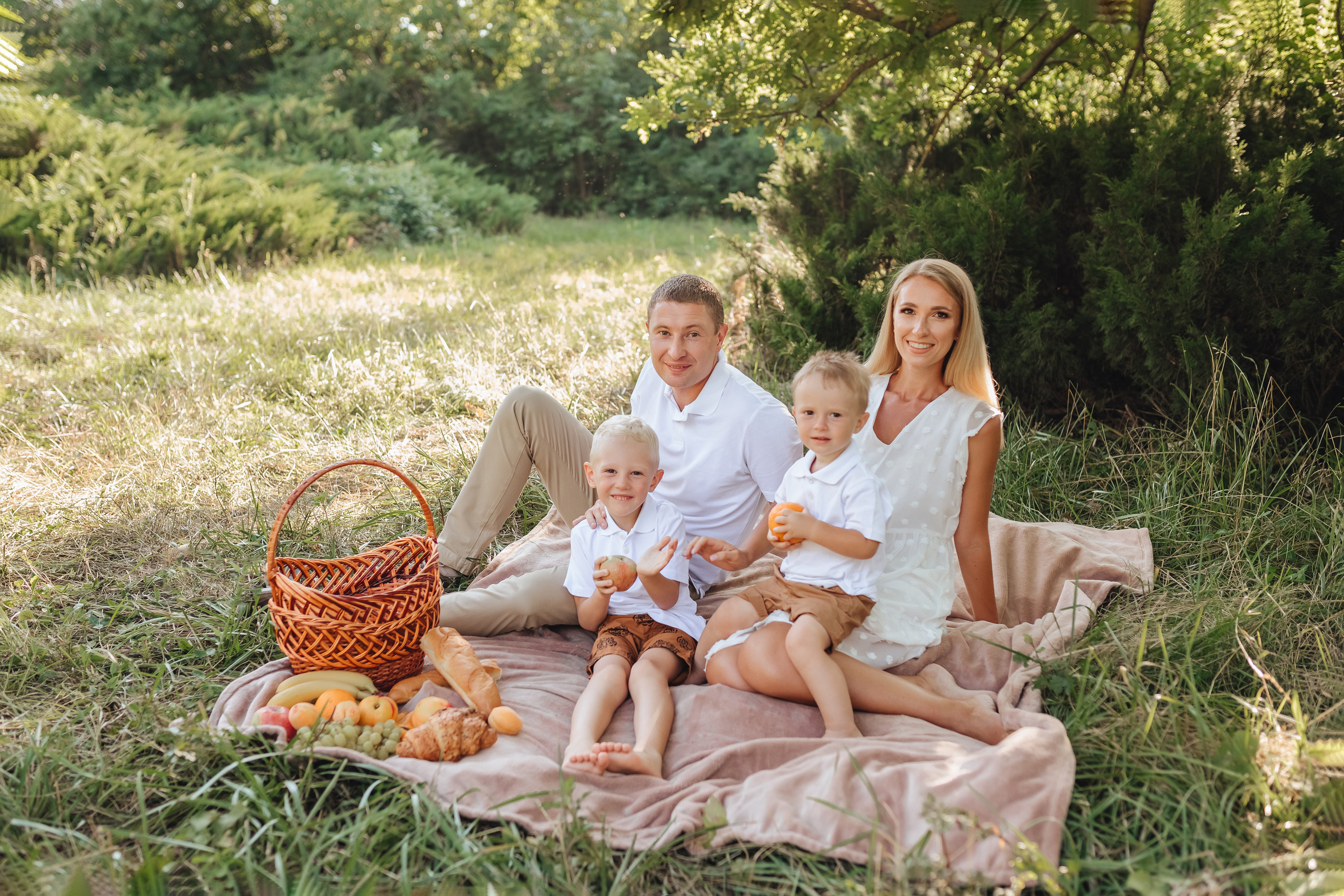 Пикник в лесу. Фотограф Катя Весна