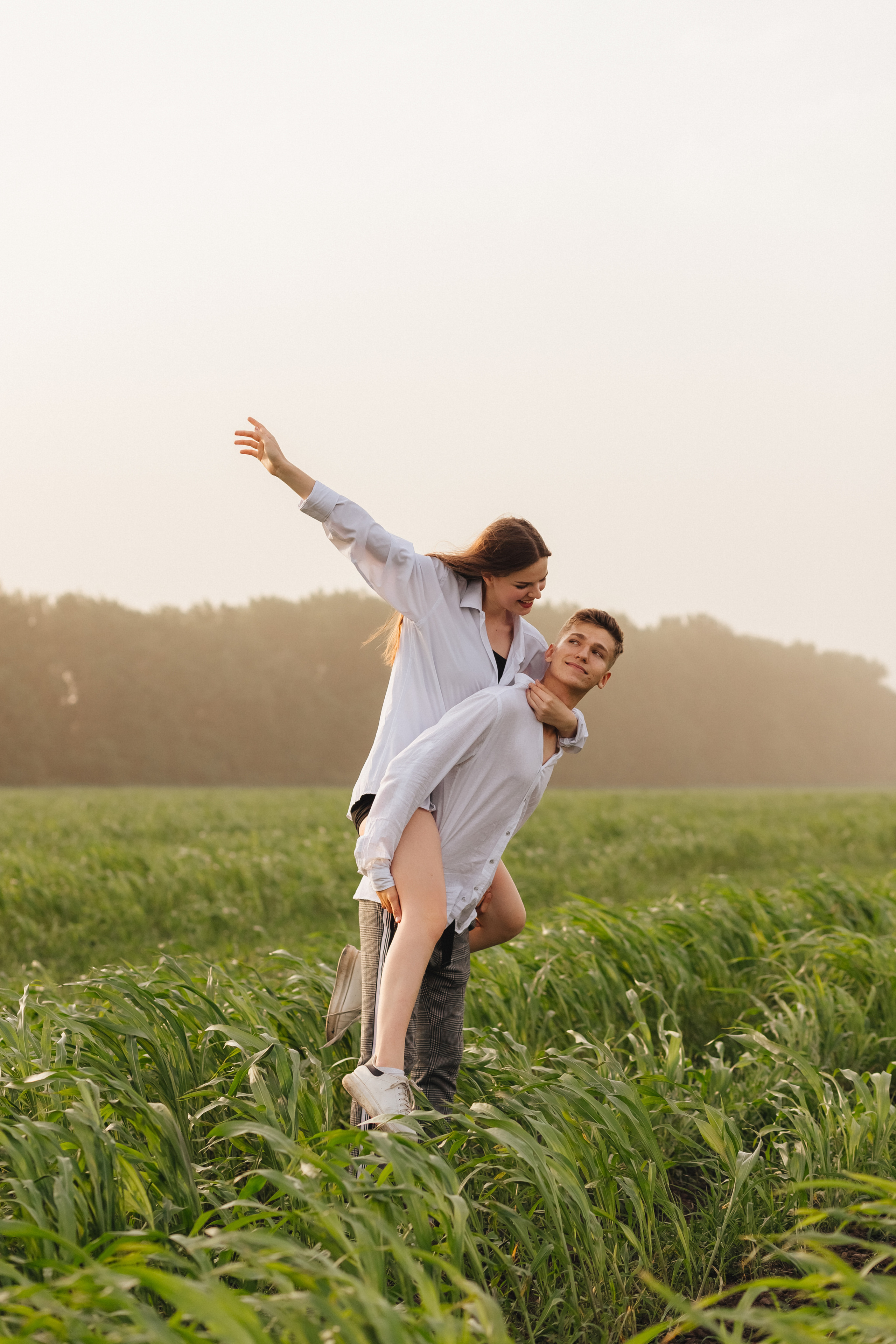 В полях. Фотограф Катя Весна
