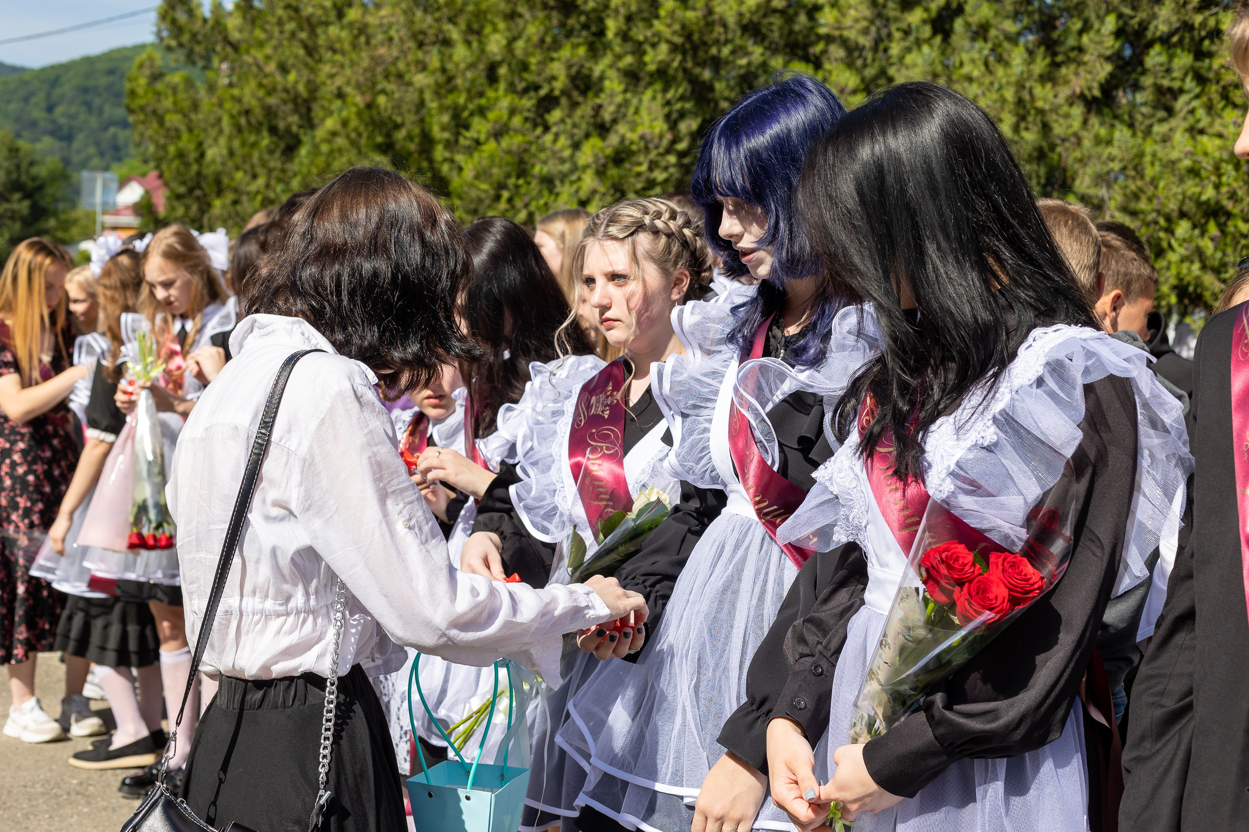 Последний звонок. Выпускные альбомы Майкоп, Краснодар Елена Золотарева